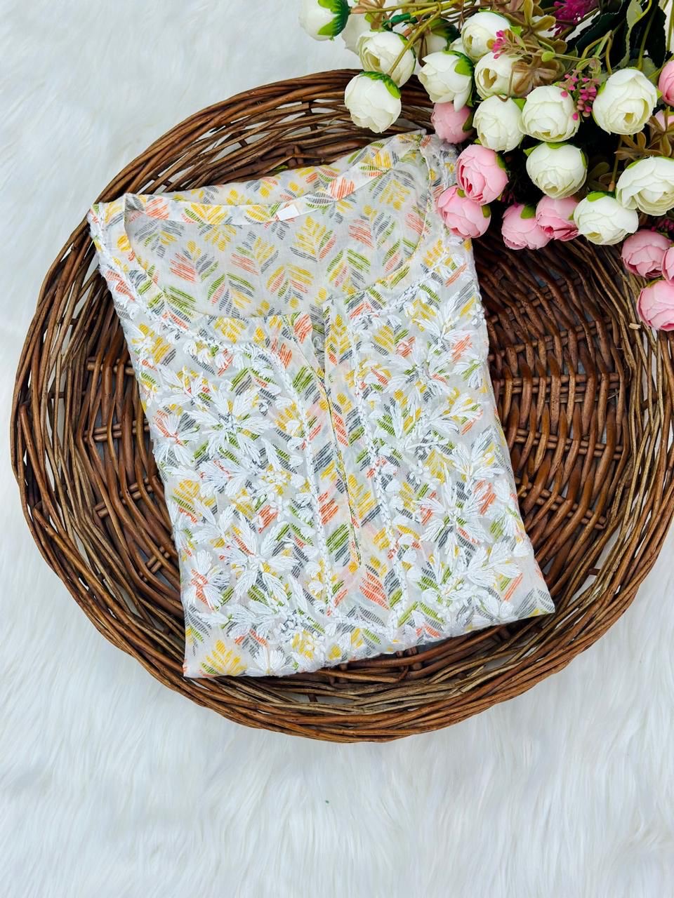 Gala Buti Mul Short Top