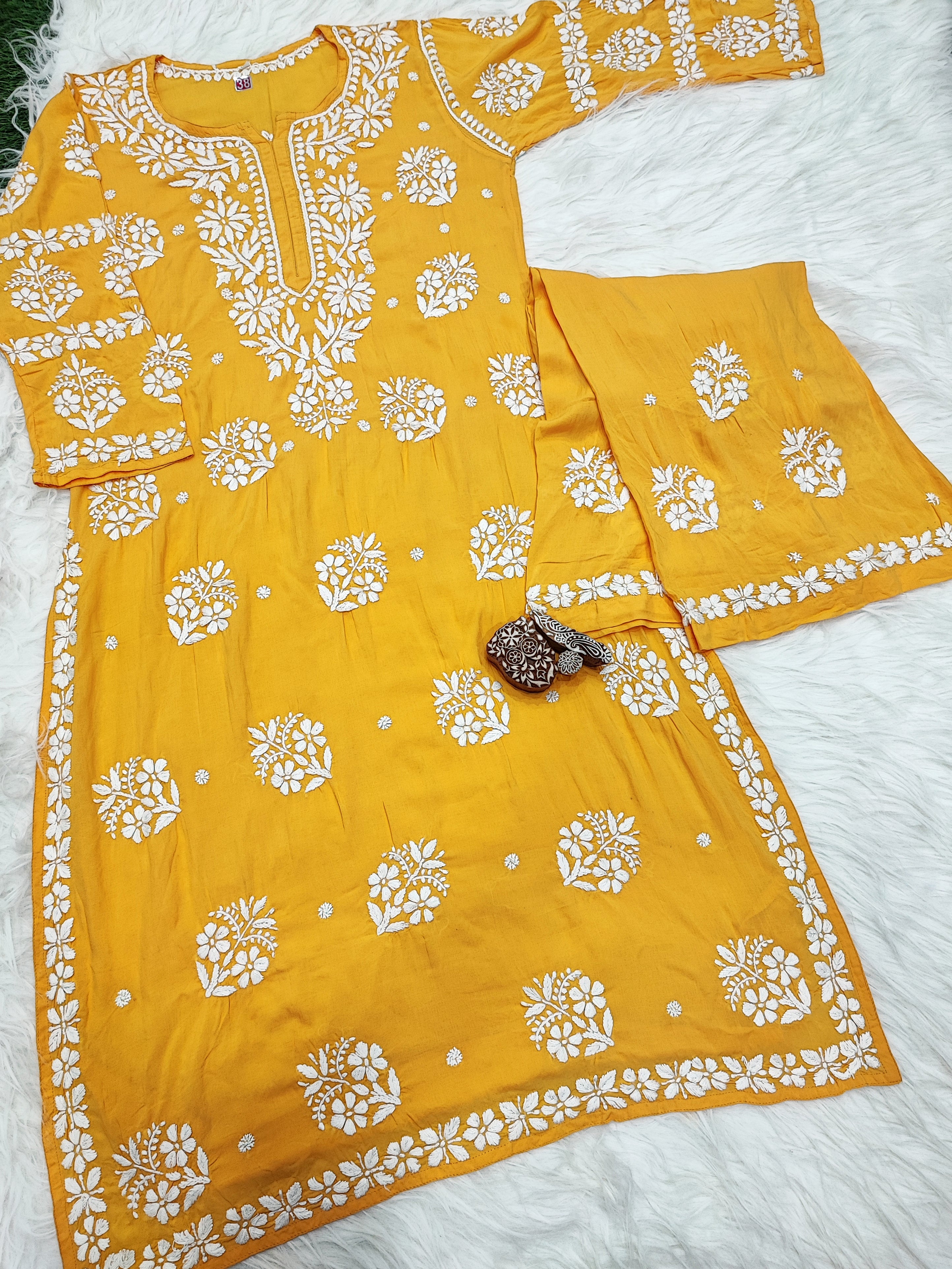 Big Buta Work classic Chikankari Combo
