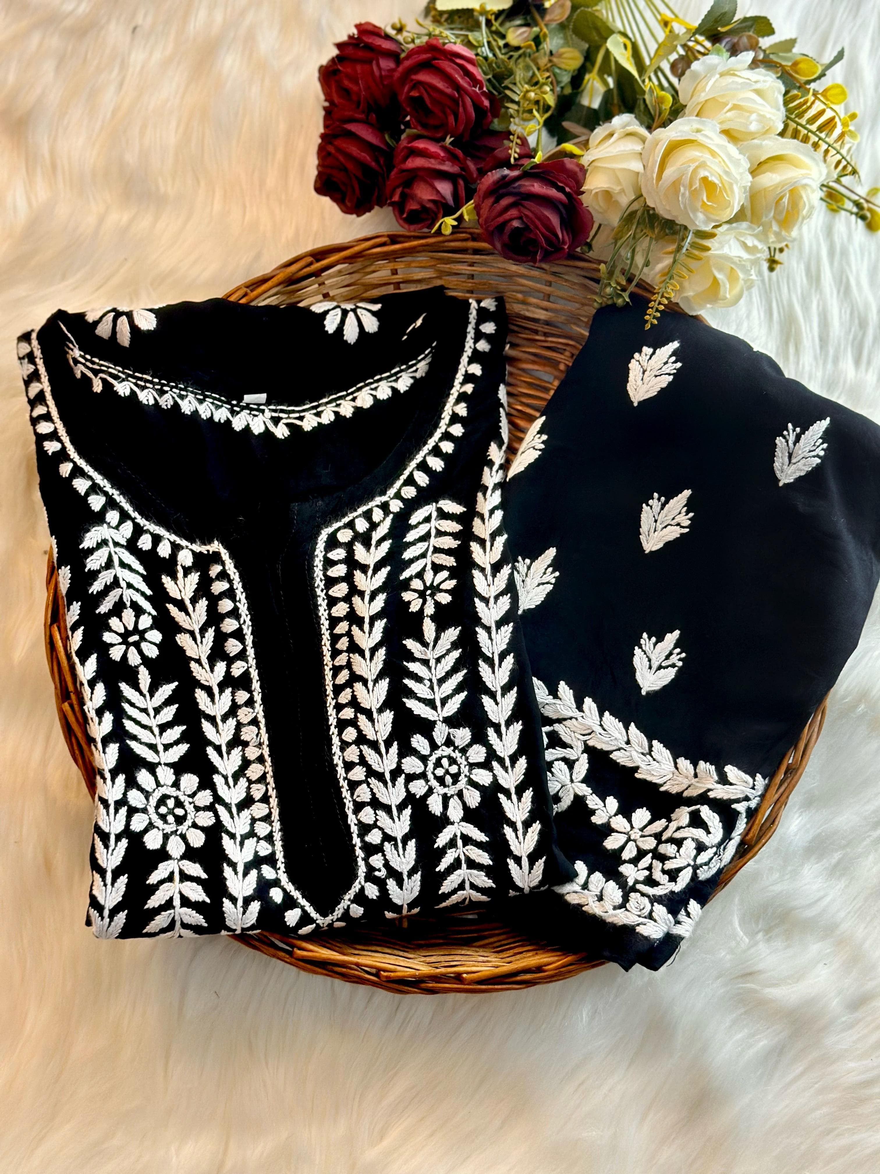 Soft and breazy heavy white and black modal set