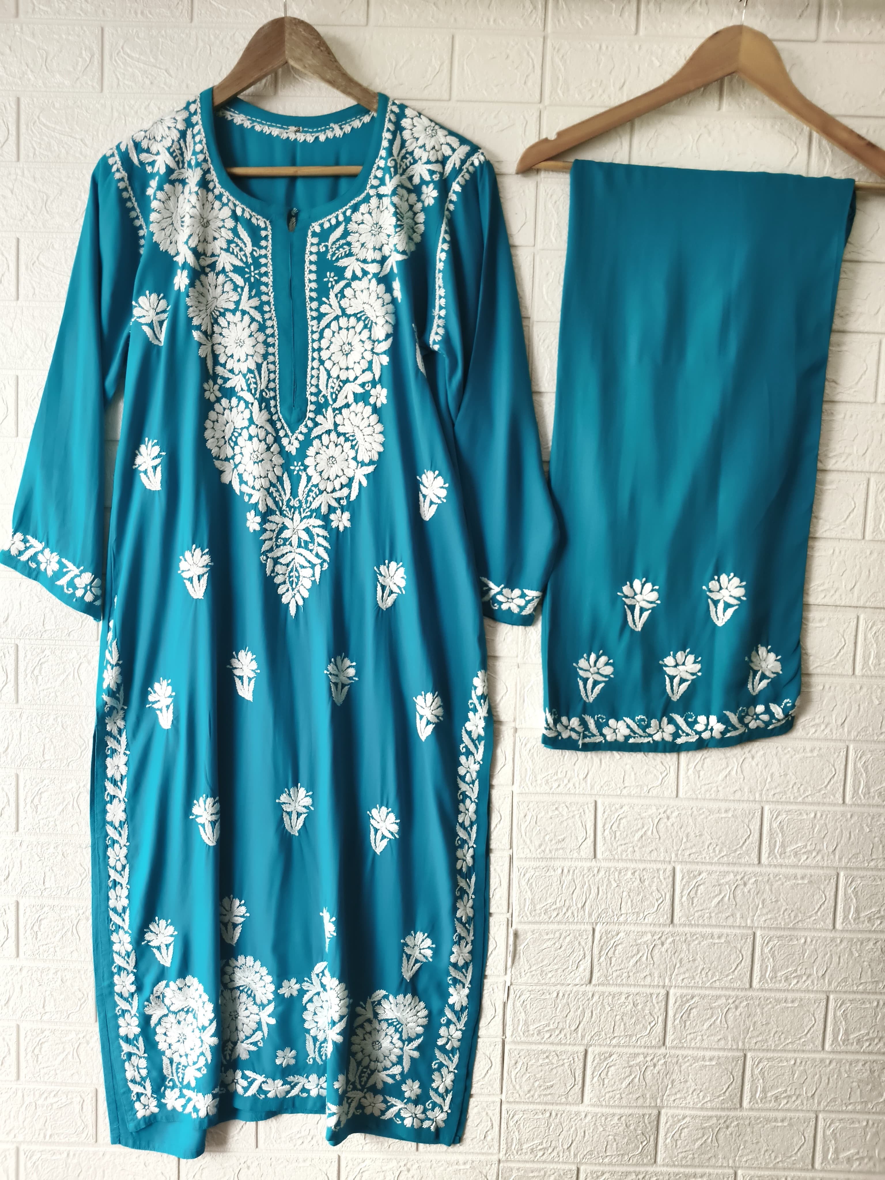 Stylish Crafted Chikankari heavy embroidered kurta Set