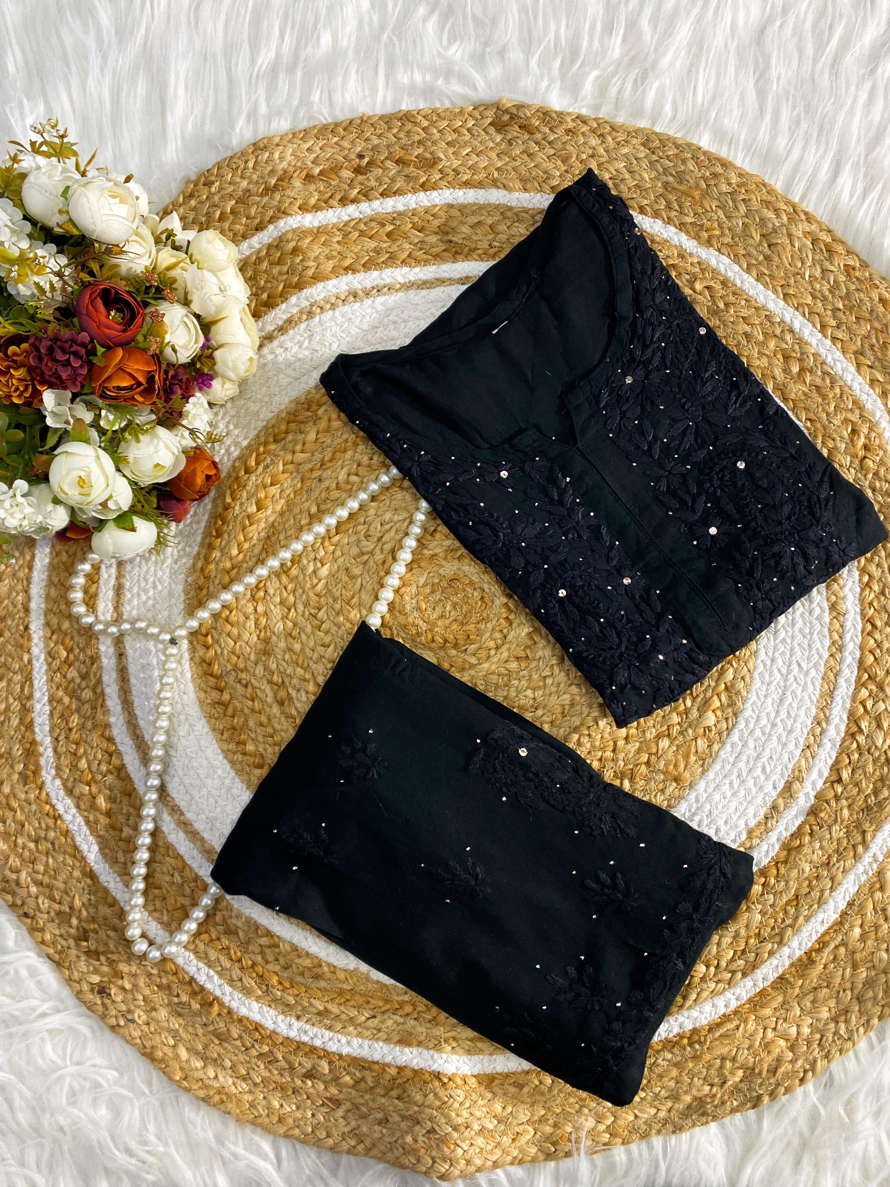 Zoya A truly exquisite Muqaish Worked Co-ord Set