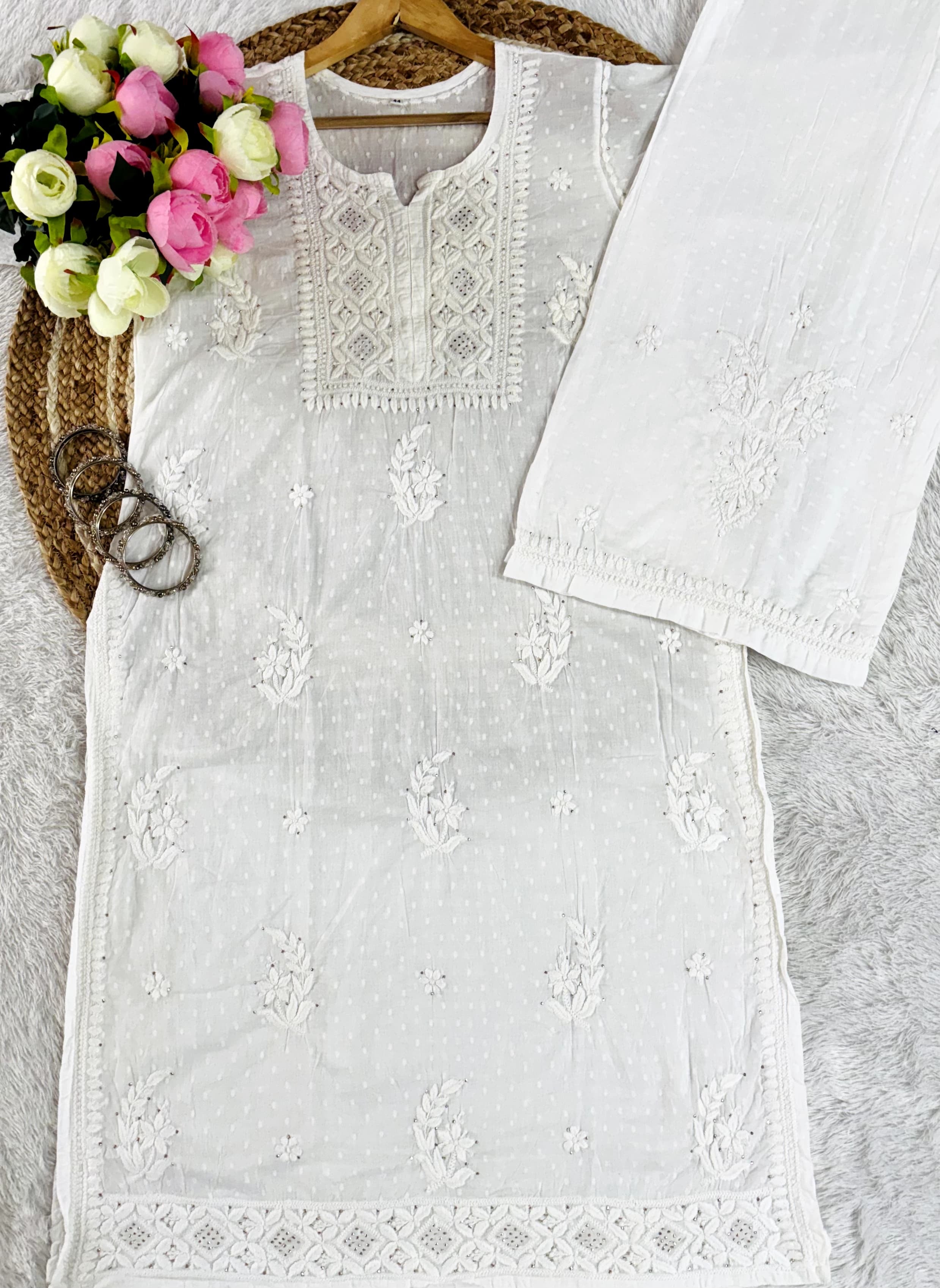 Lucknowi Chikankari Square Gala 3D Anchor Thread Hand Work