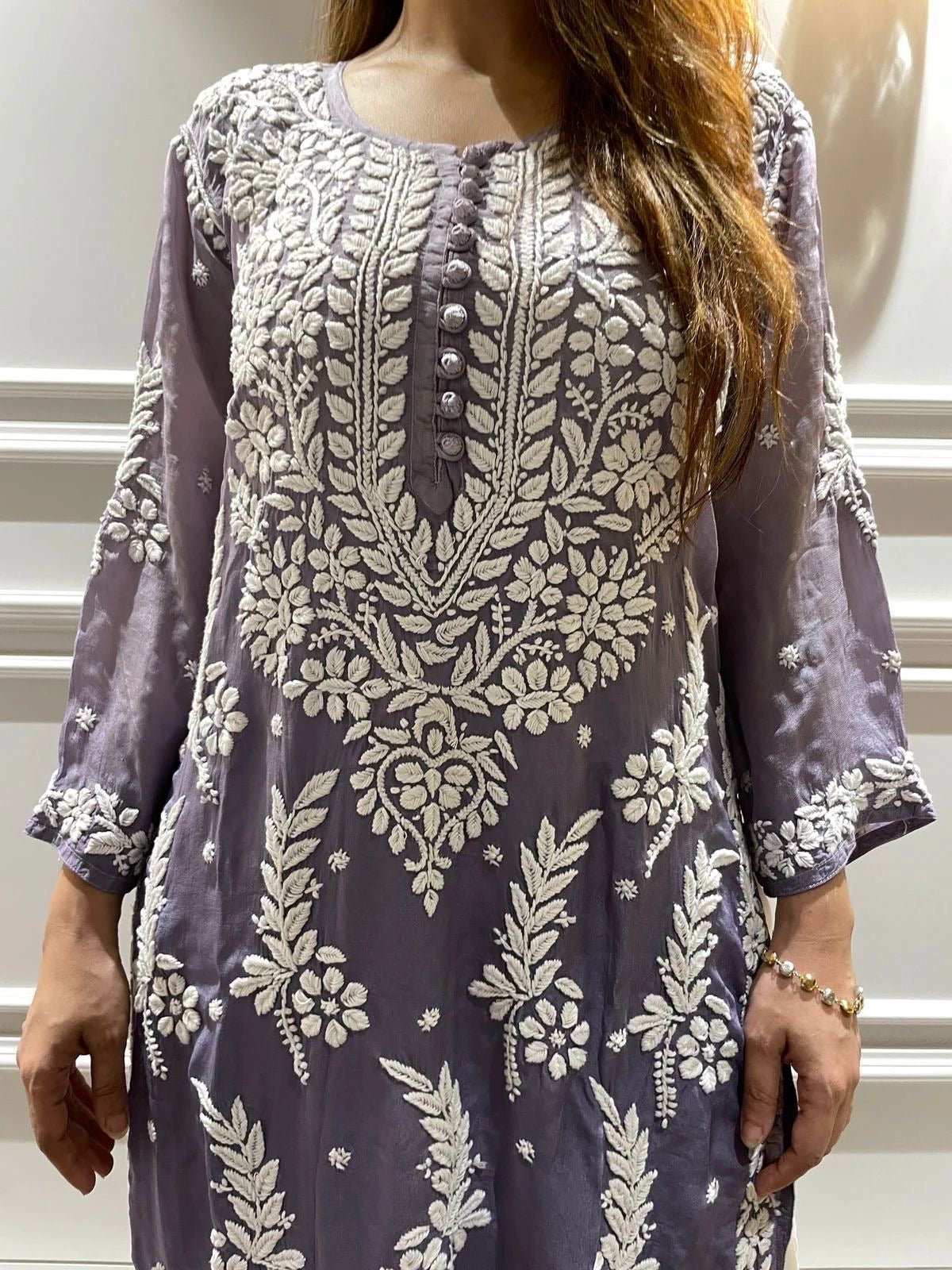 3D leaf Luxe Chikankari kurti - chikankariofficial