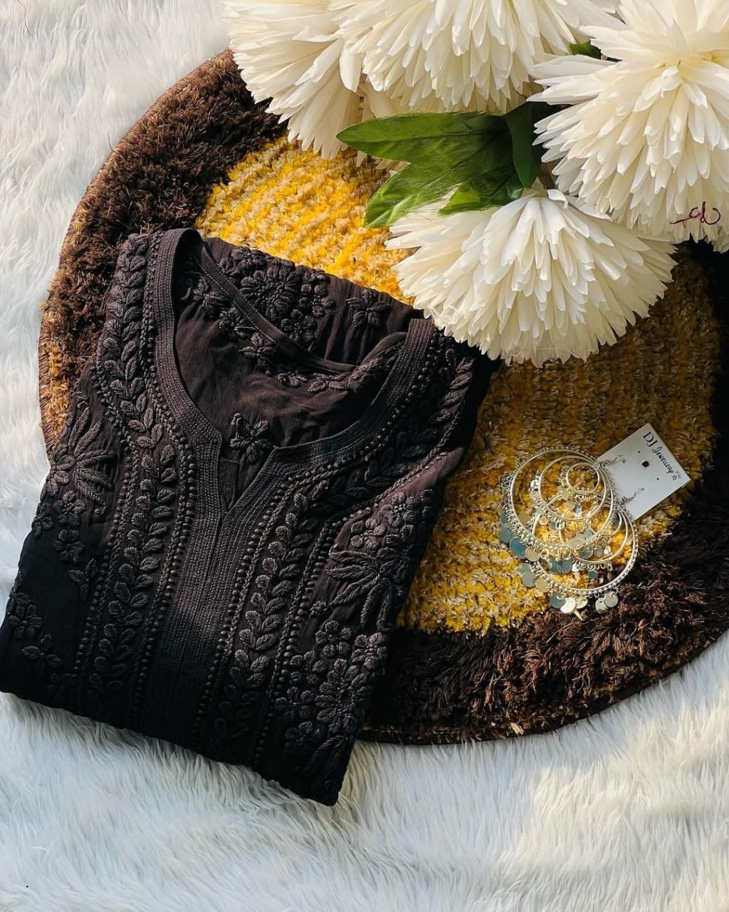 3d Worked Viscose Tone to Tone - chikankariofficial