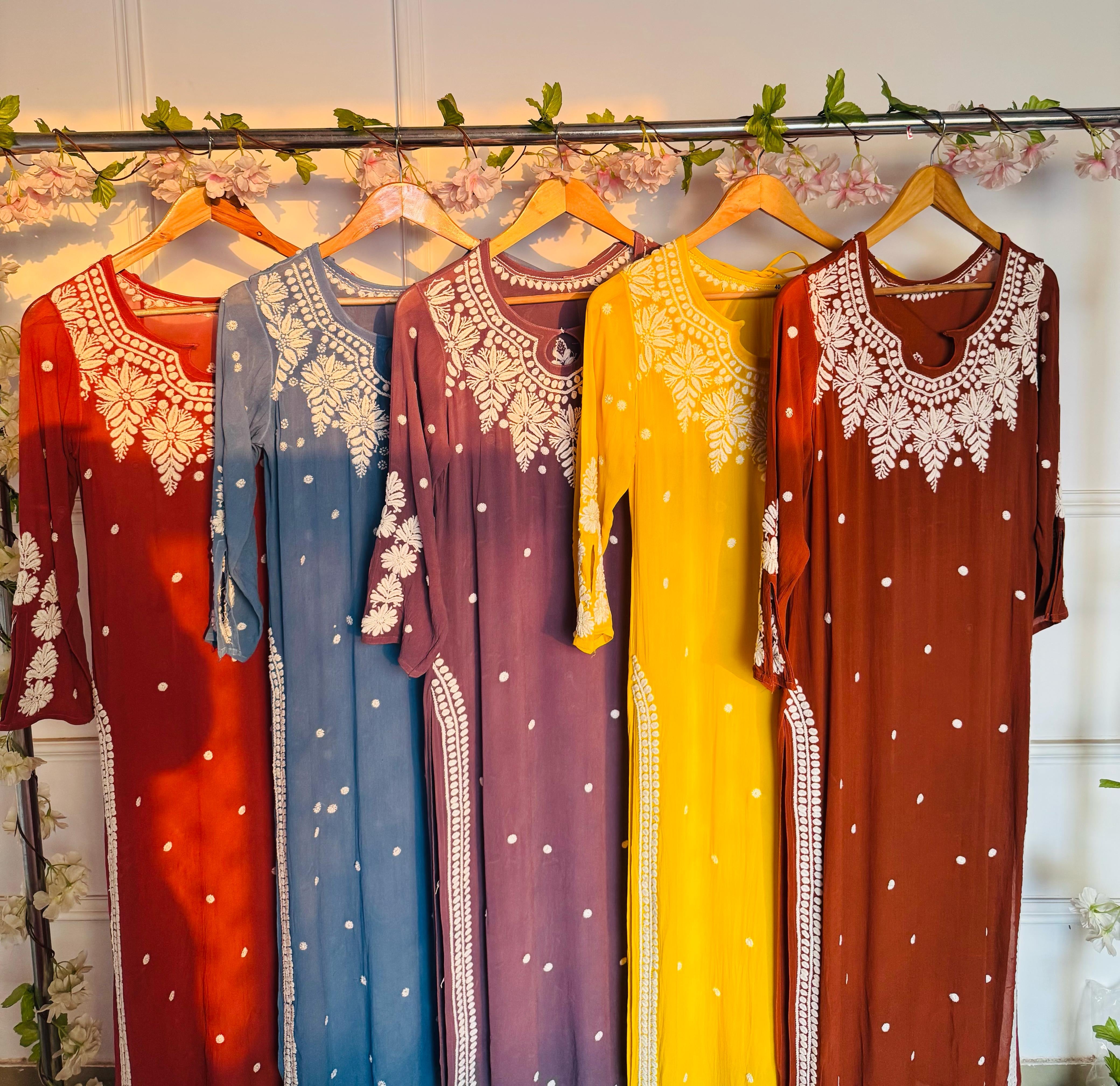 Adorable Viscose Boat Neck dori With Pant