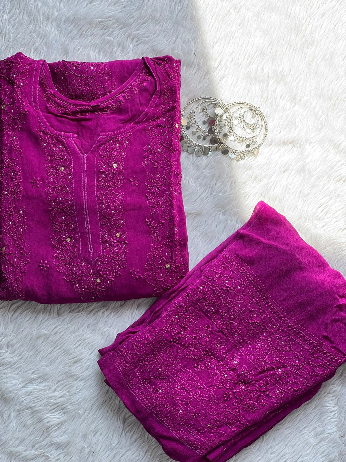 premium beautiful lining boota Viscouse kurti with jaal Plazzo