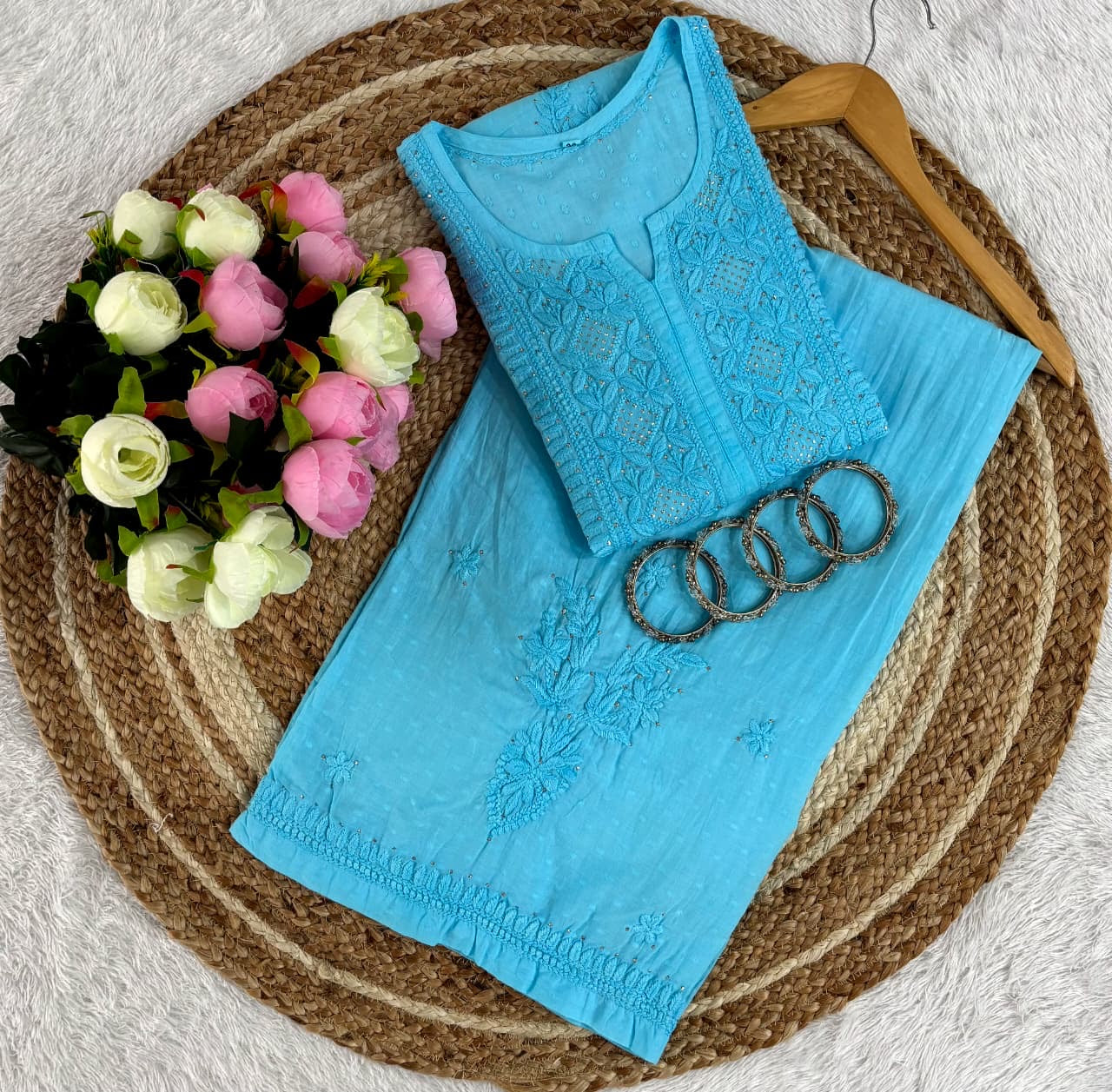 Lucknowi Chikankari Square Gala 3D Anchor Thread Hand Work