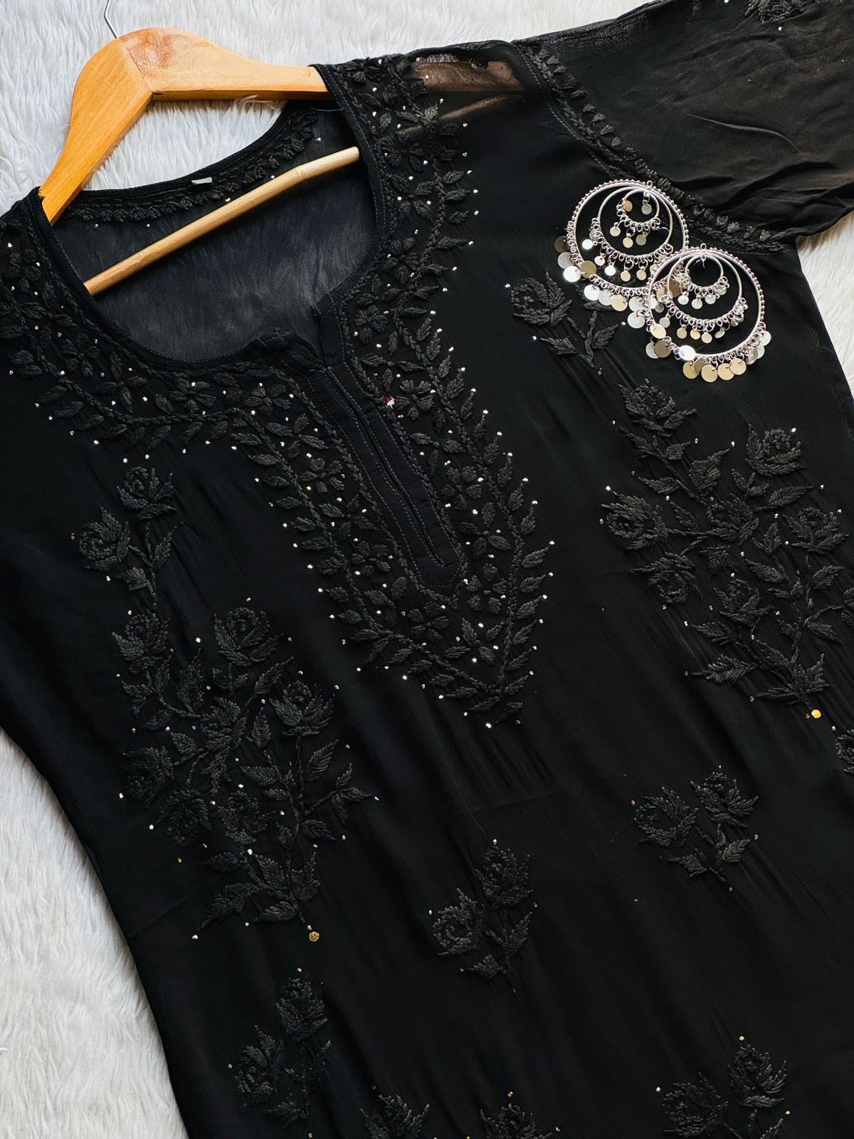 7 Boota Muqaish Viscose Set - chikankariofficial