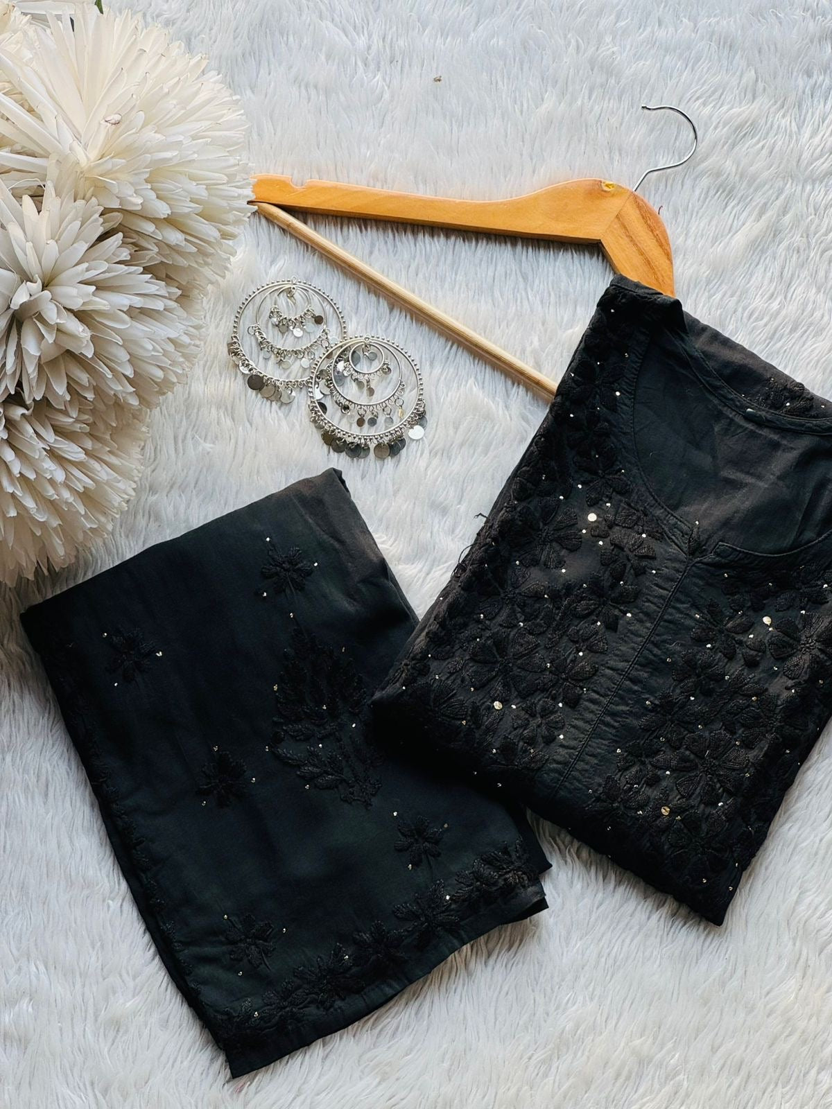 premium beautiful hoor moodal muqaish set