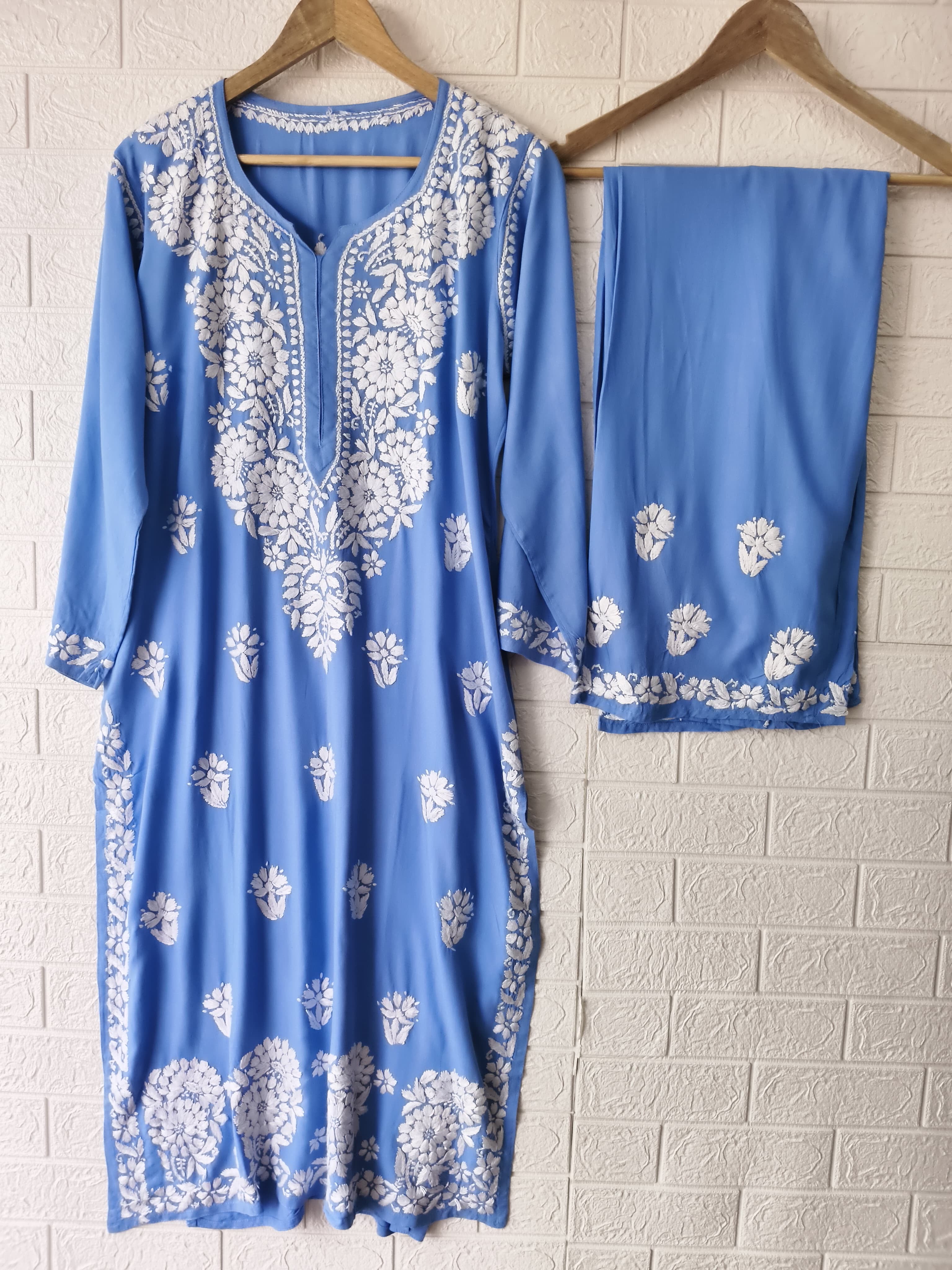 Stylish Crafted Chikankari heavy embroidered kurta Set