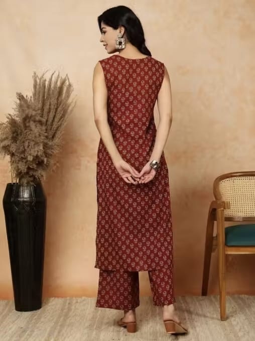 Sleeveless Cotton Printed Kurta with Matching Pants