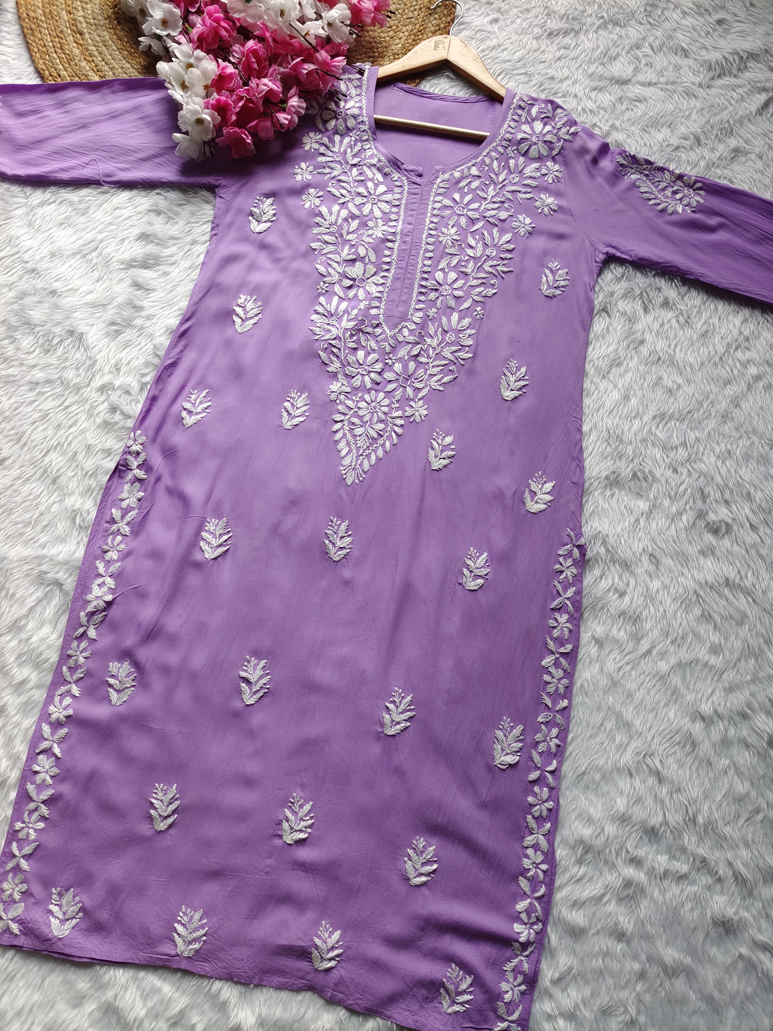 Chikankari Official 38 / lilac Soft Modal Gala buti Kurti