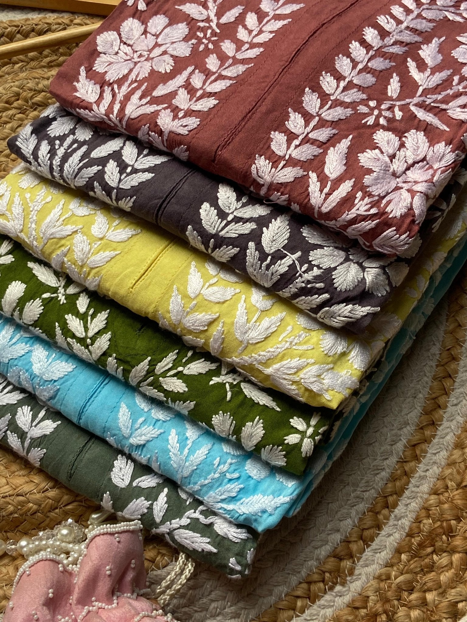 chikankariofficial Chikankari rayon kurti