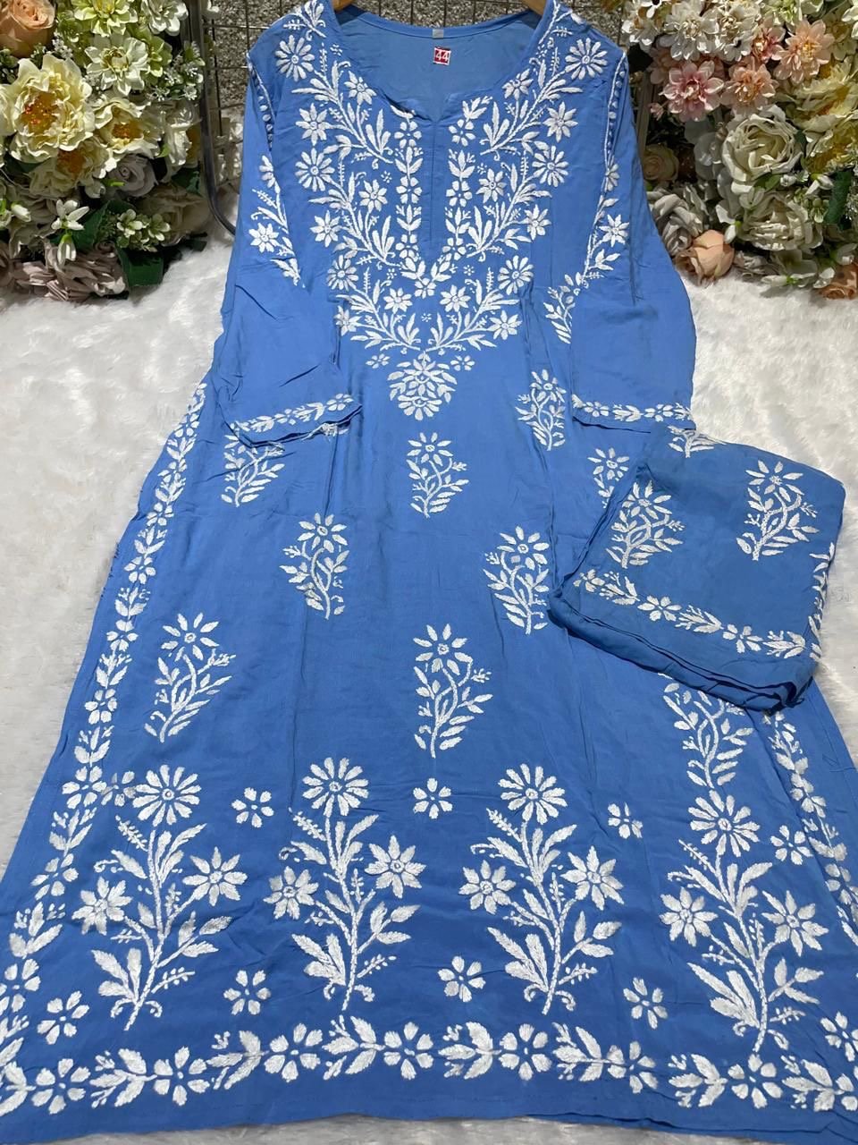 Daman Heavy Work Big Buta Modal set - chikankariofficial