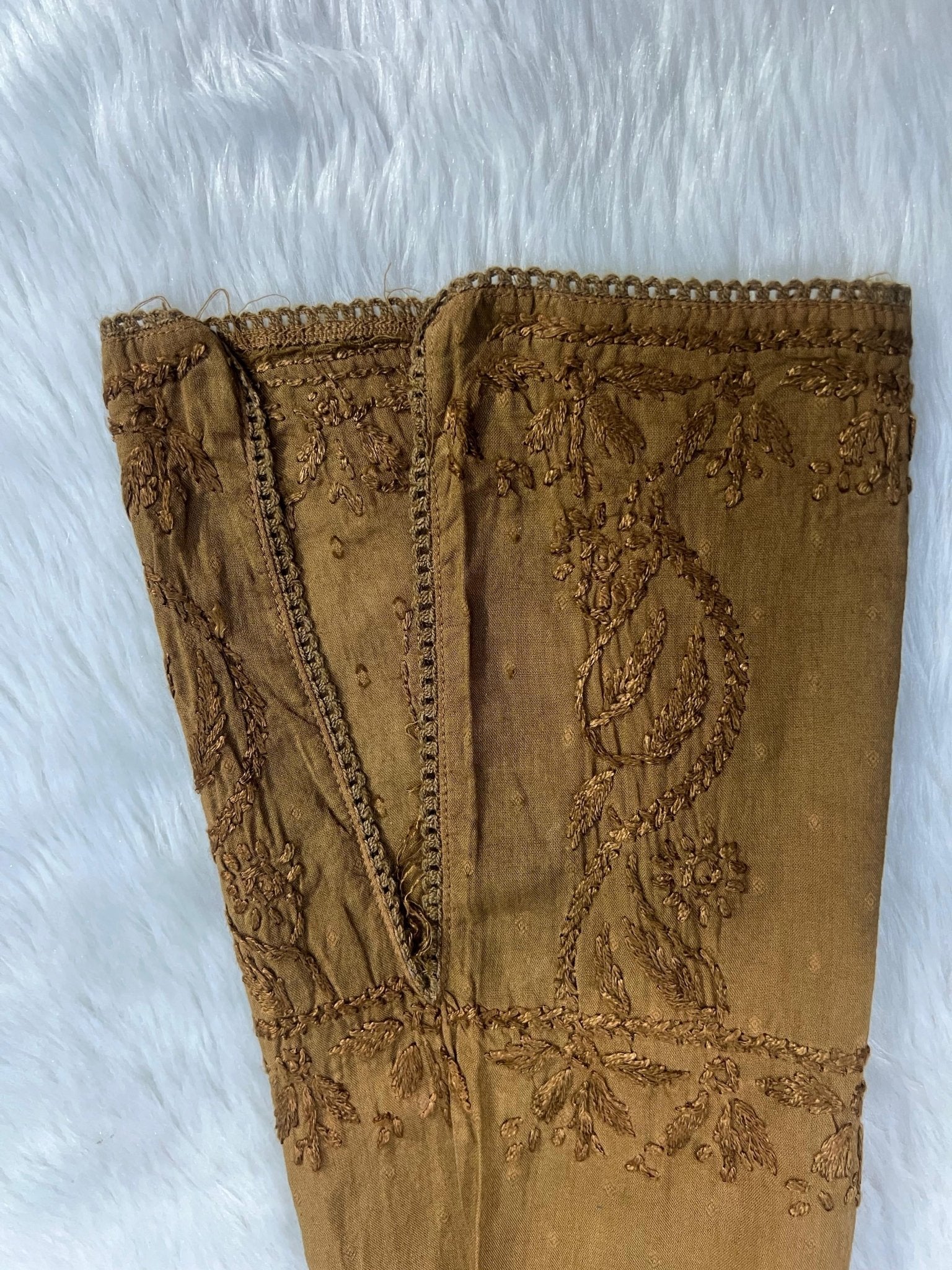 Dyeable Premium Ombre Shades Dobby Cotton with Crochet Border Tanya Special - chikankariofficial