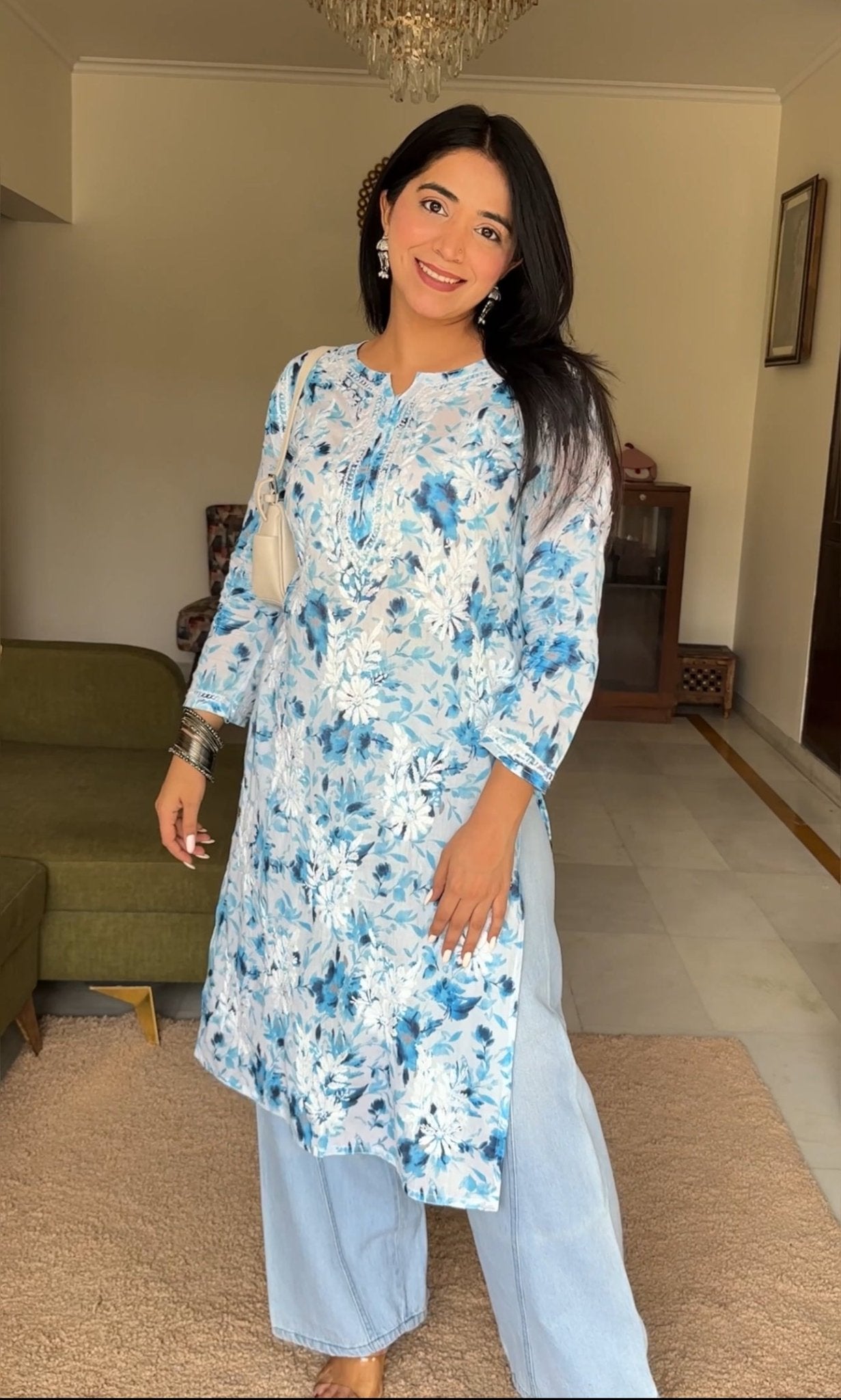 Ghaspatti Handwork Mul Kurti ( Neetu Special ) - chikankariofficial