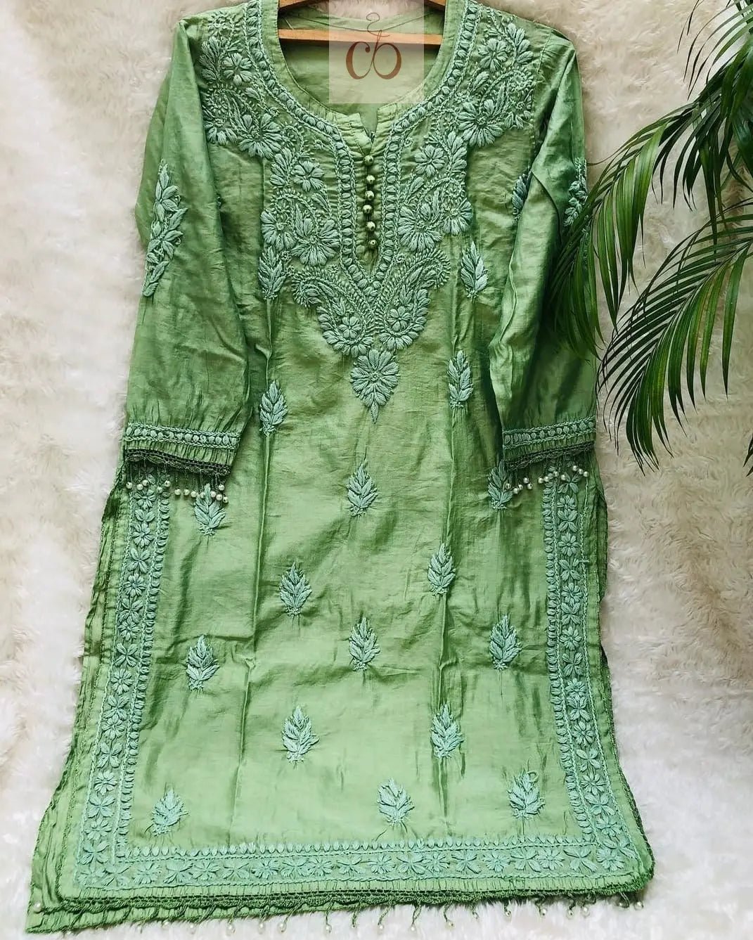 Hand Craft Resham article - chikankariofficial