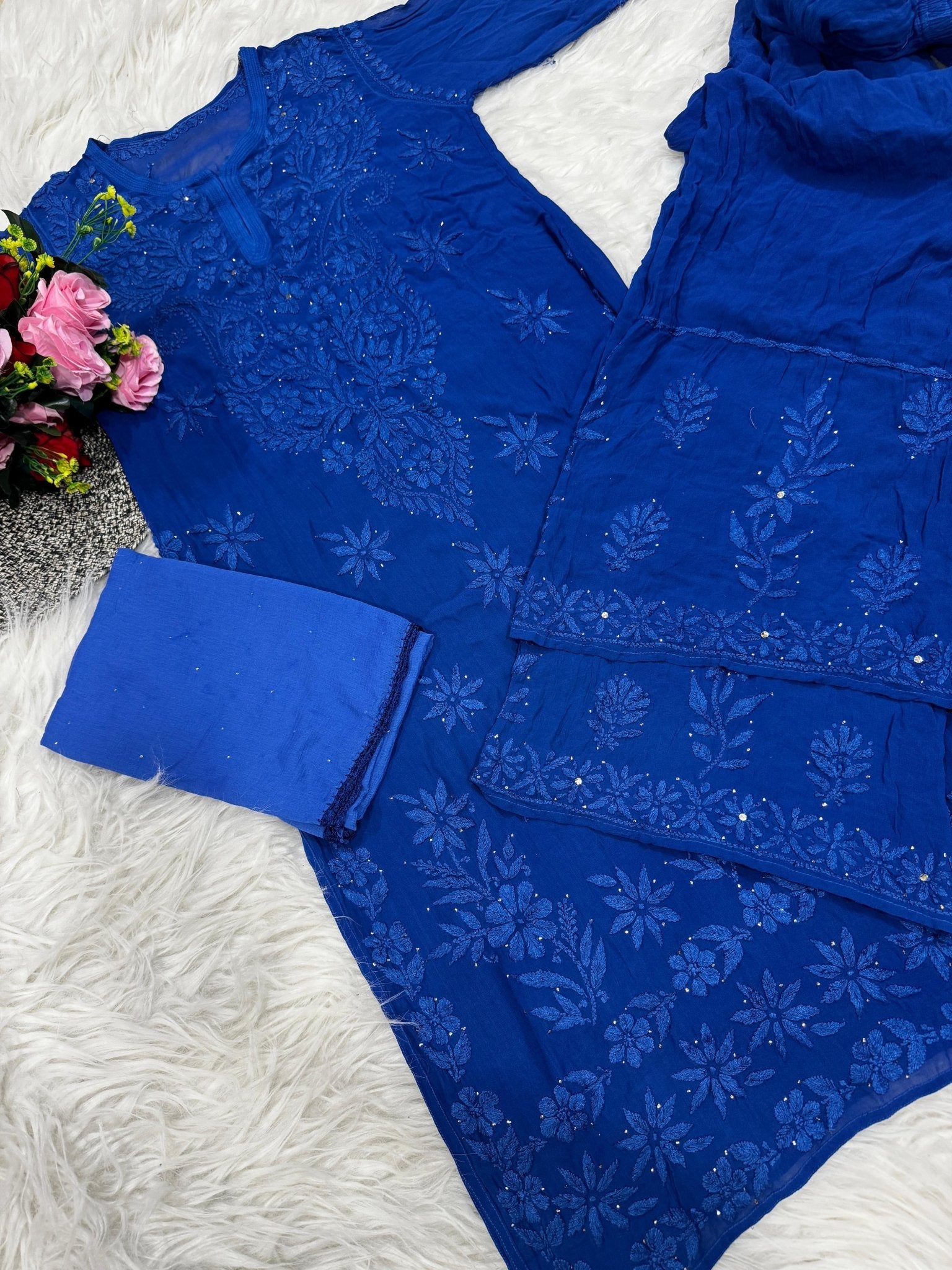 Handwork Muqaish viscose 3pc set - chikankariofficial