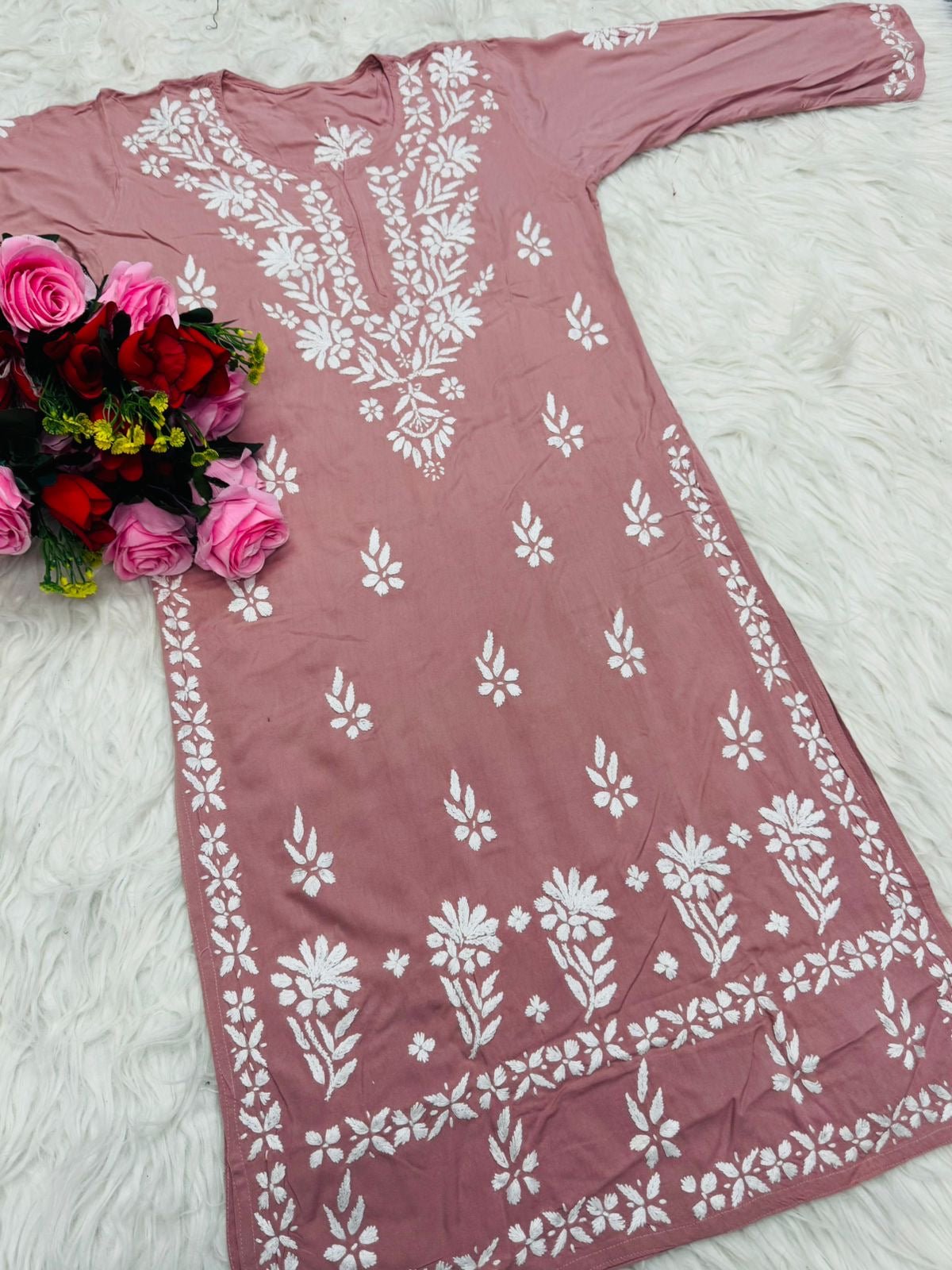Modal Beautiful Lucknowi Kurti