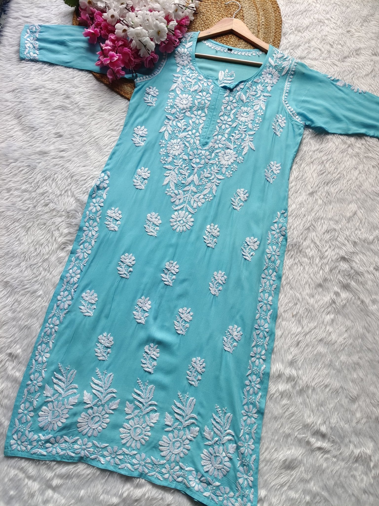 Modal Luxuries Daman Chikan Kurtis - chikankariofficial