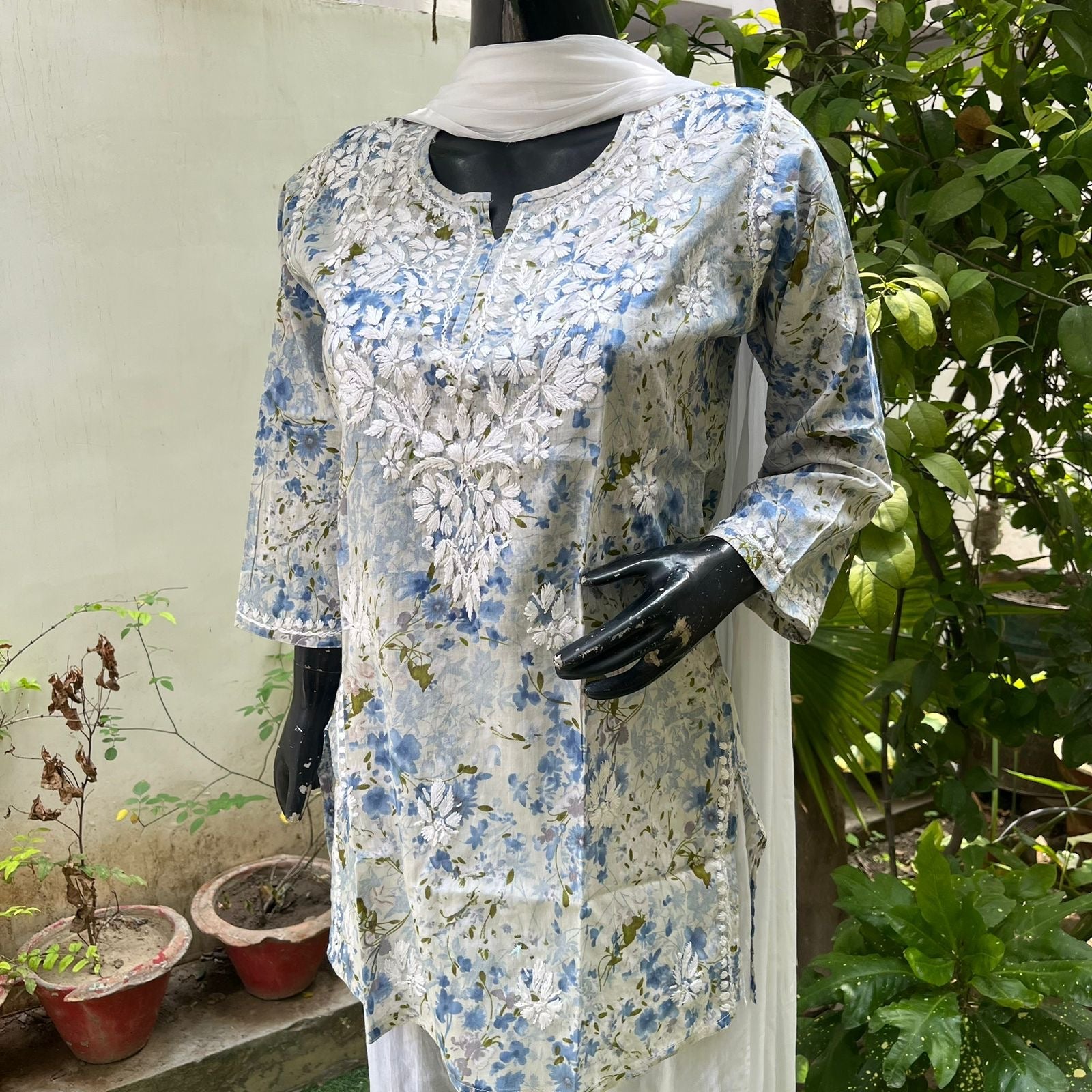 Office & College Wear Mul Short Tops - chikankariofficial