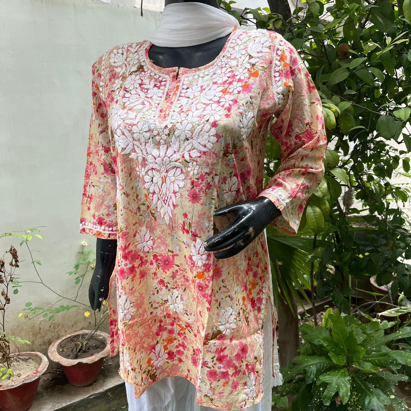 Office & College Wear Mul Short Tops - chikankariofficial