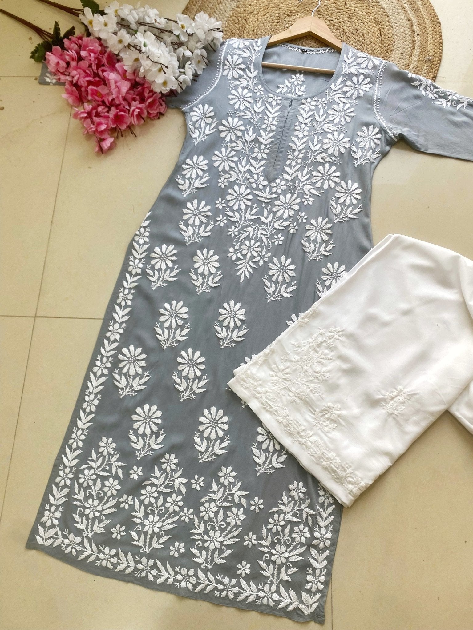 Premium modal Heavy Embroidery kurta - chikankariofficial