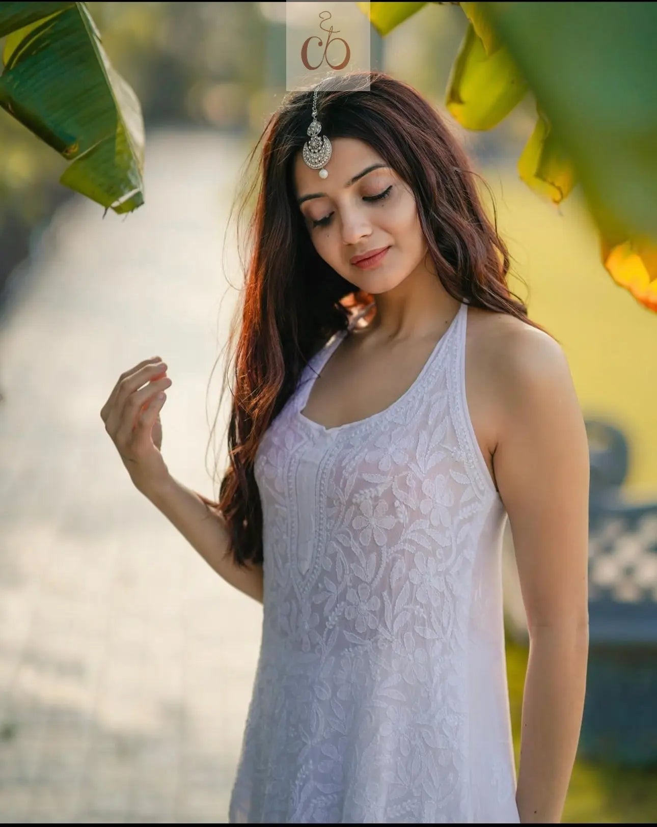 Premium Viscose Sleveless Short Kurti - chikankariofficial