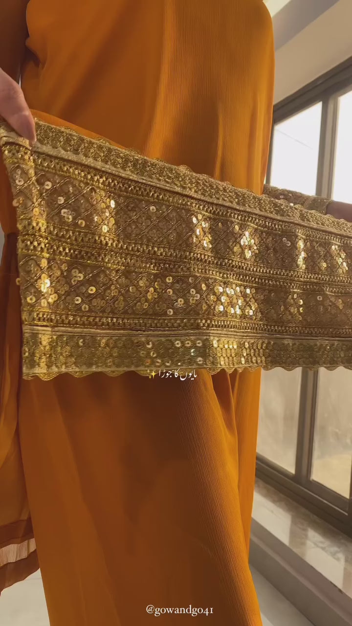 Trandy occasionally Wear 3pc Suit Set - Pakistani Edition