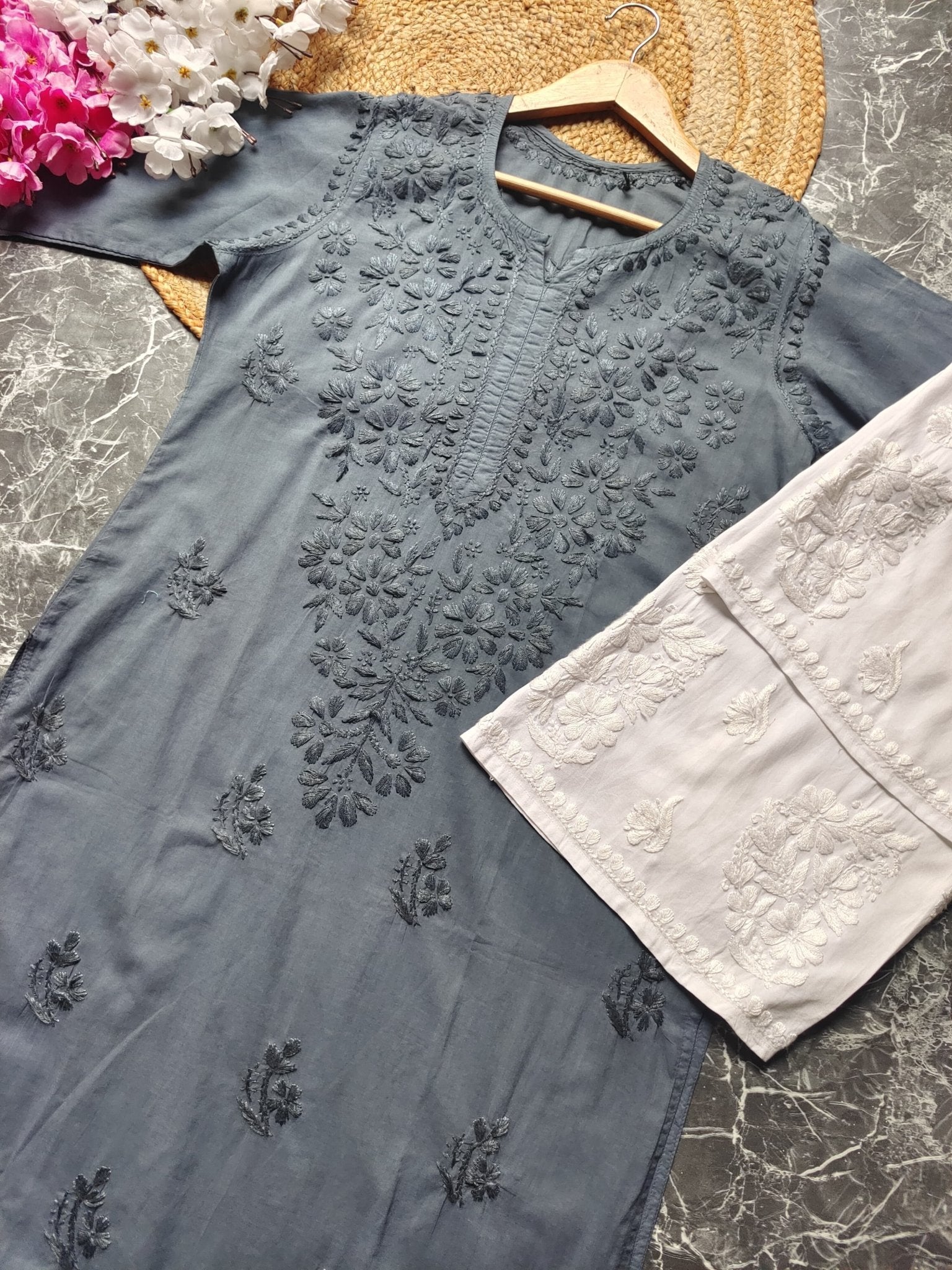 Pure Cotton chikan Kurti - chikankariofficial