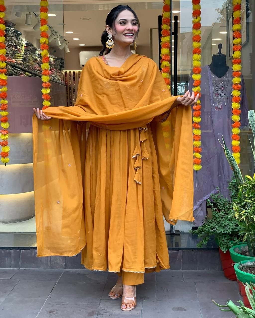 Rangreza Orange 3pc suit Set - chikankariofficial