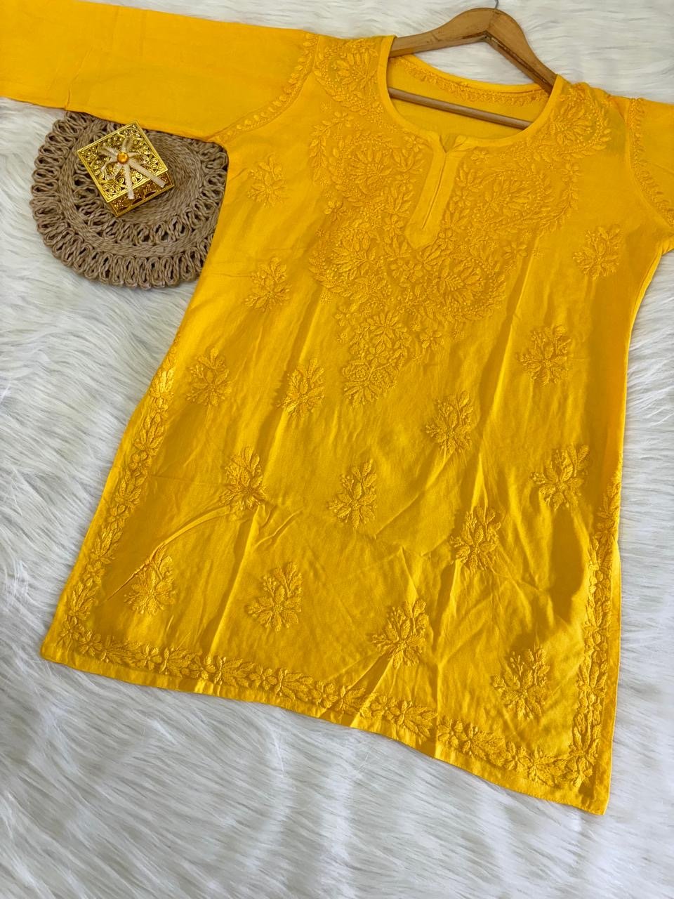 Rayon Short Elegant Soft Tops - chikankariofficial