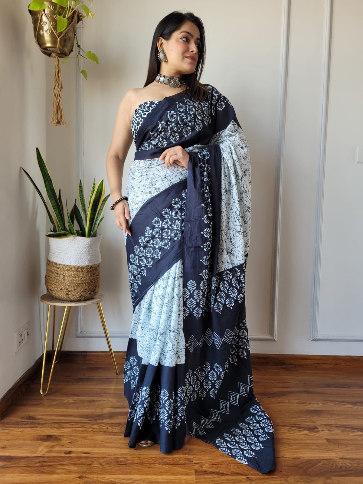 Saree With blouse 55+ Designs - chikankariofficial