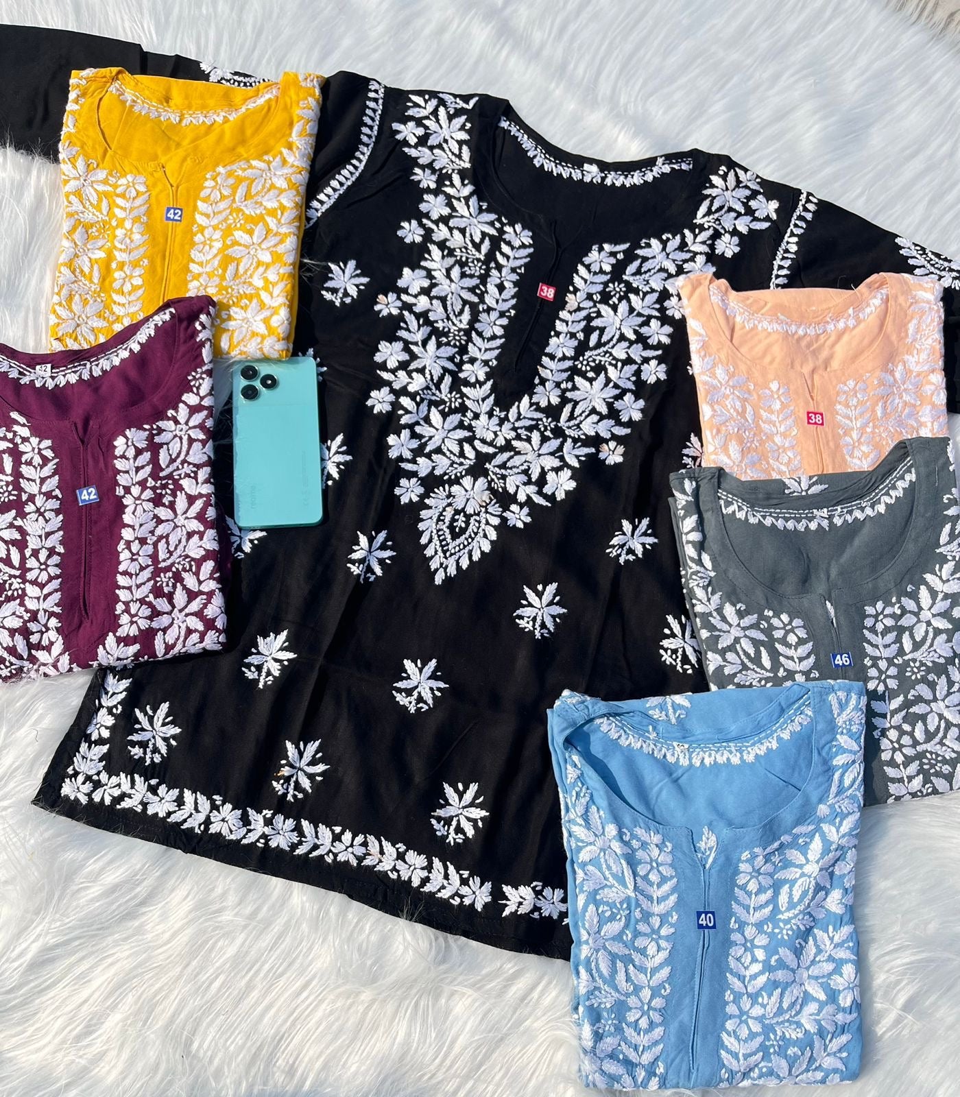 Soft straight Fit Short Top - chikankariofficial