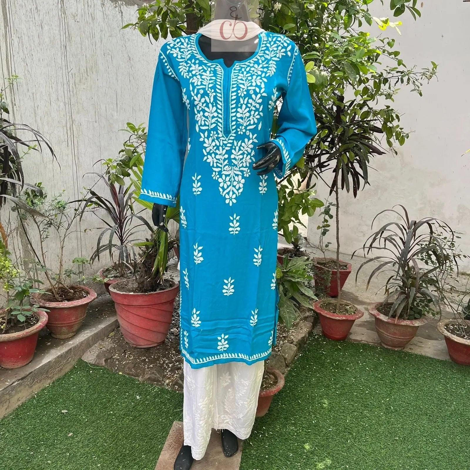 Straight Fir Rayon Kurtas - chikankariofficial