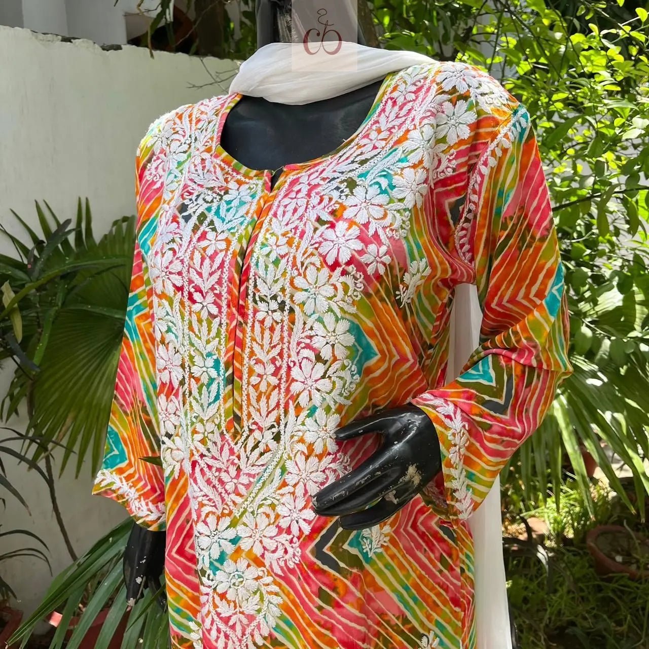 Straight Fit Rayon Riwayat Kurta - chikankariofficial