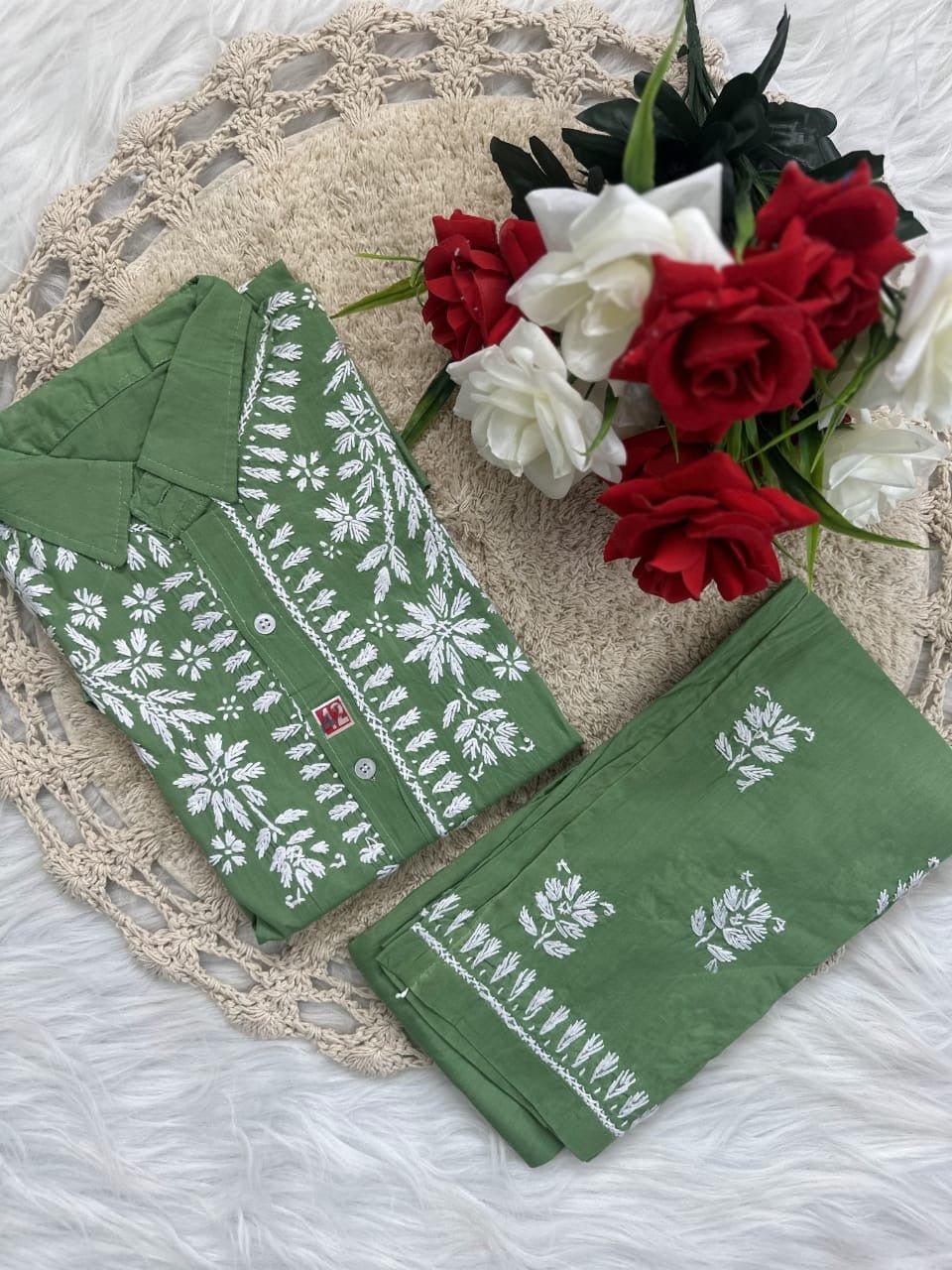 Trending Chikan pant Set - chikankariofficial