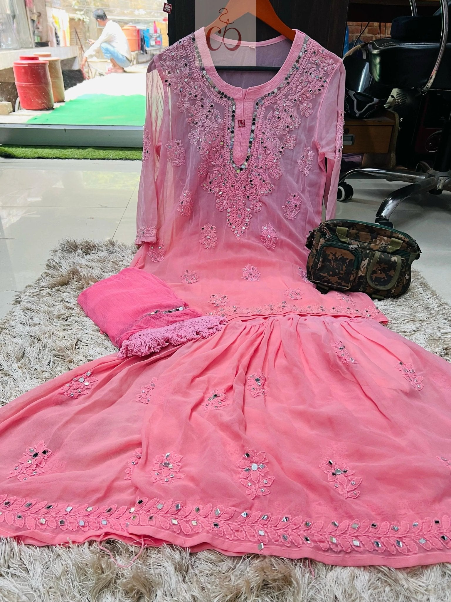 Viral ( Short Mirror Gharara 4pc Set ) Rishita Special - chikankariofficial