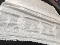 Chiffon dupa with border boota 
And chandi pattern
Along lace