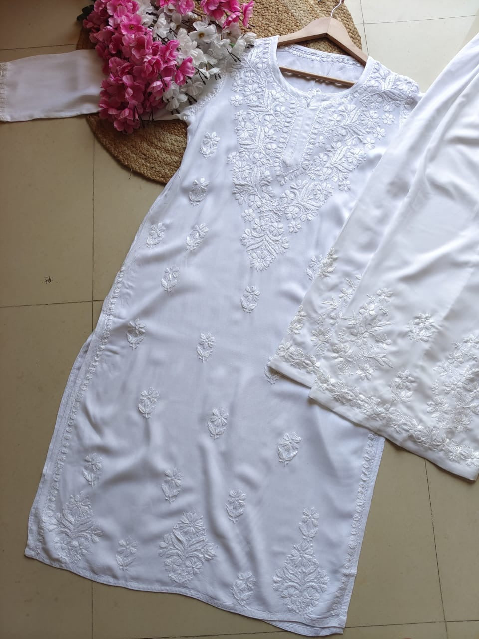 Chikan Rayon Gala Buti