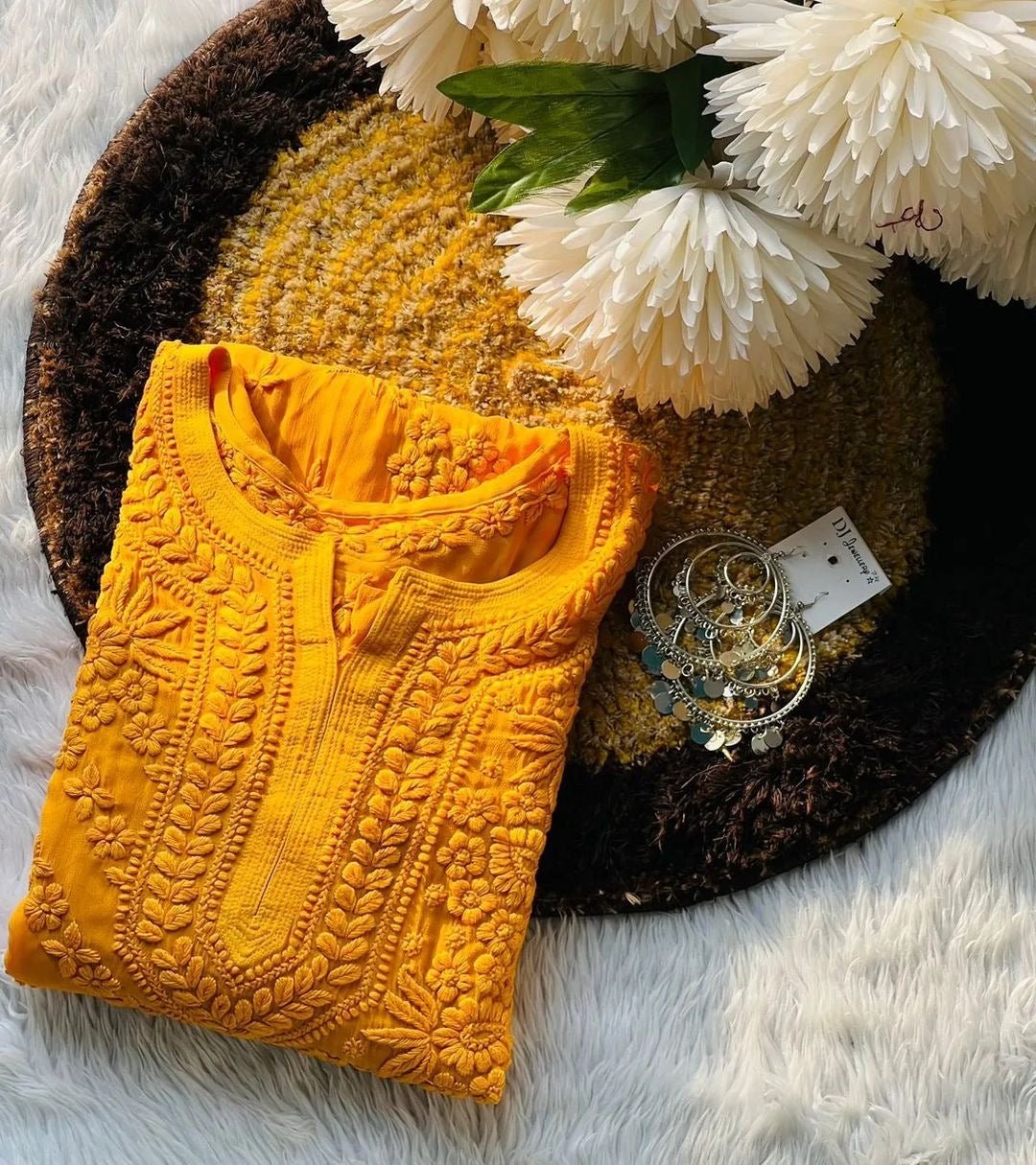 3d Worked Viscose Tone to Tone - chikankariofficial