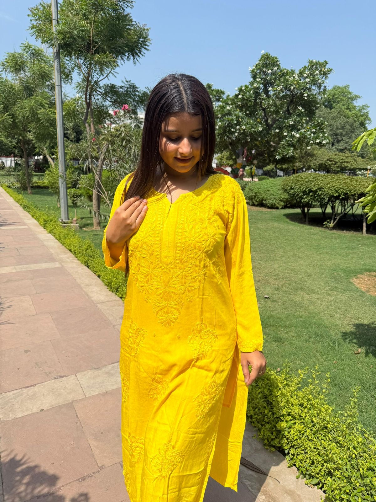 beautiful rose boota rayon kurti