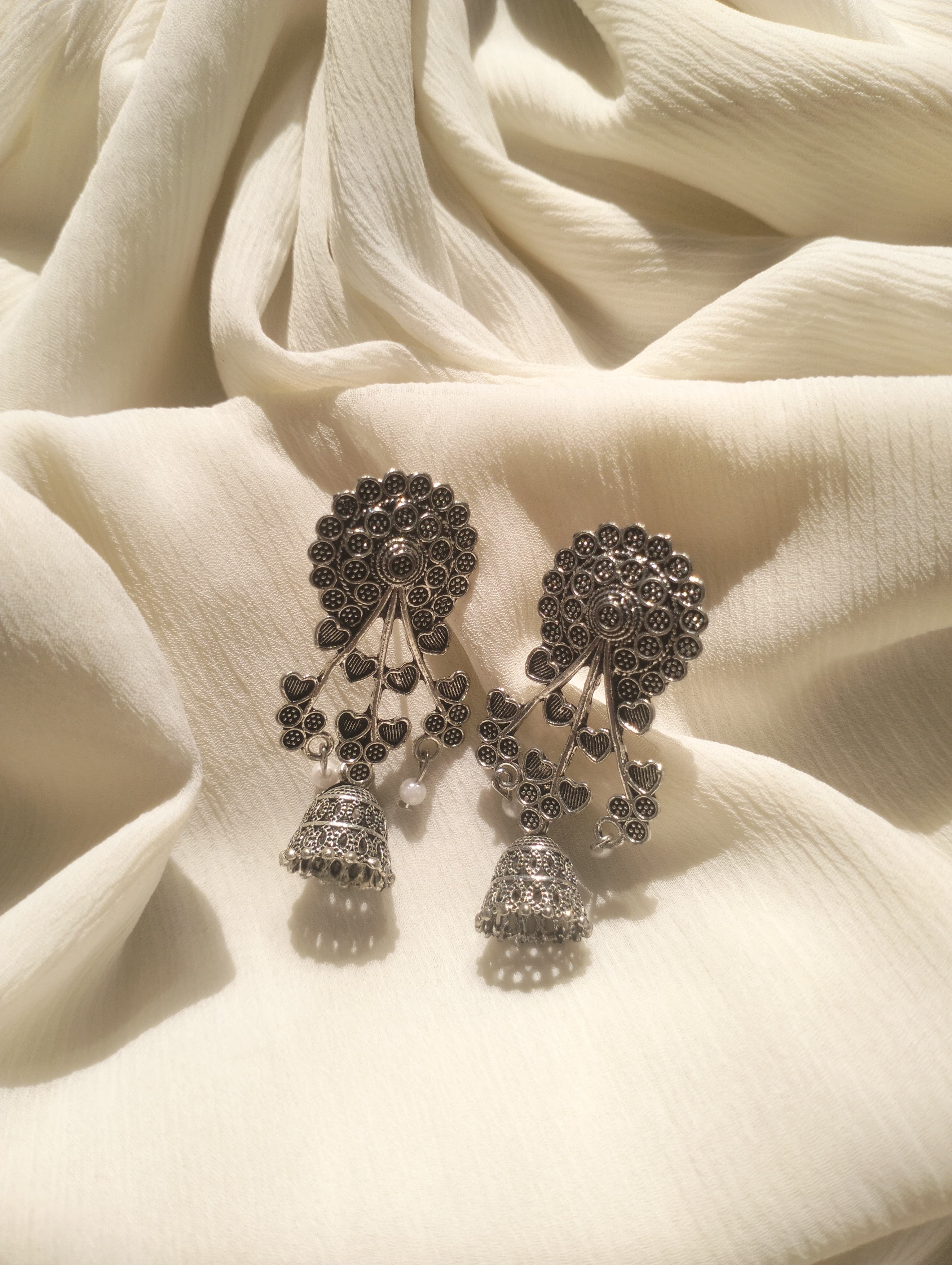 Noor Pearl Drop Earrings