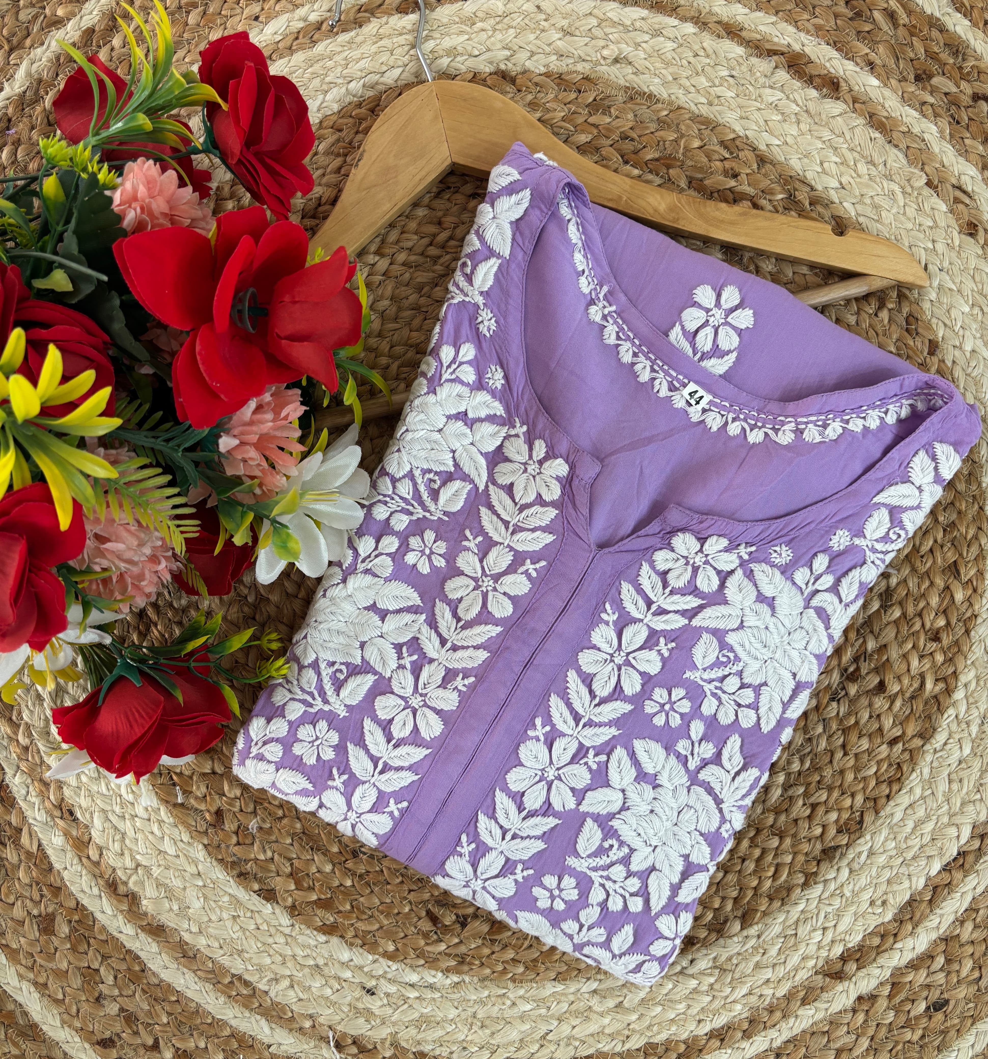 Lucknowi Chikankari Polister Thread Beautiful Ghas Patti Hand Modal Kurti