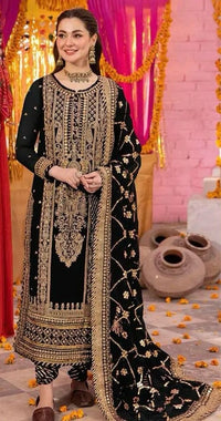 Hania Amir’s 3pc Faux Georgette Set