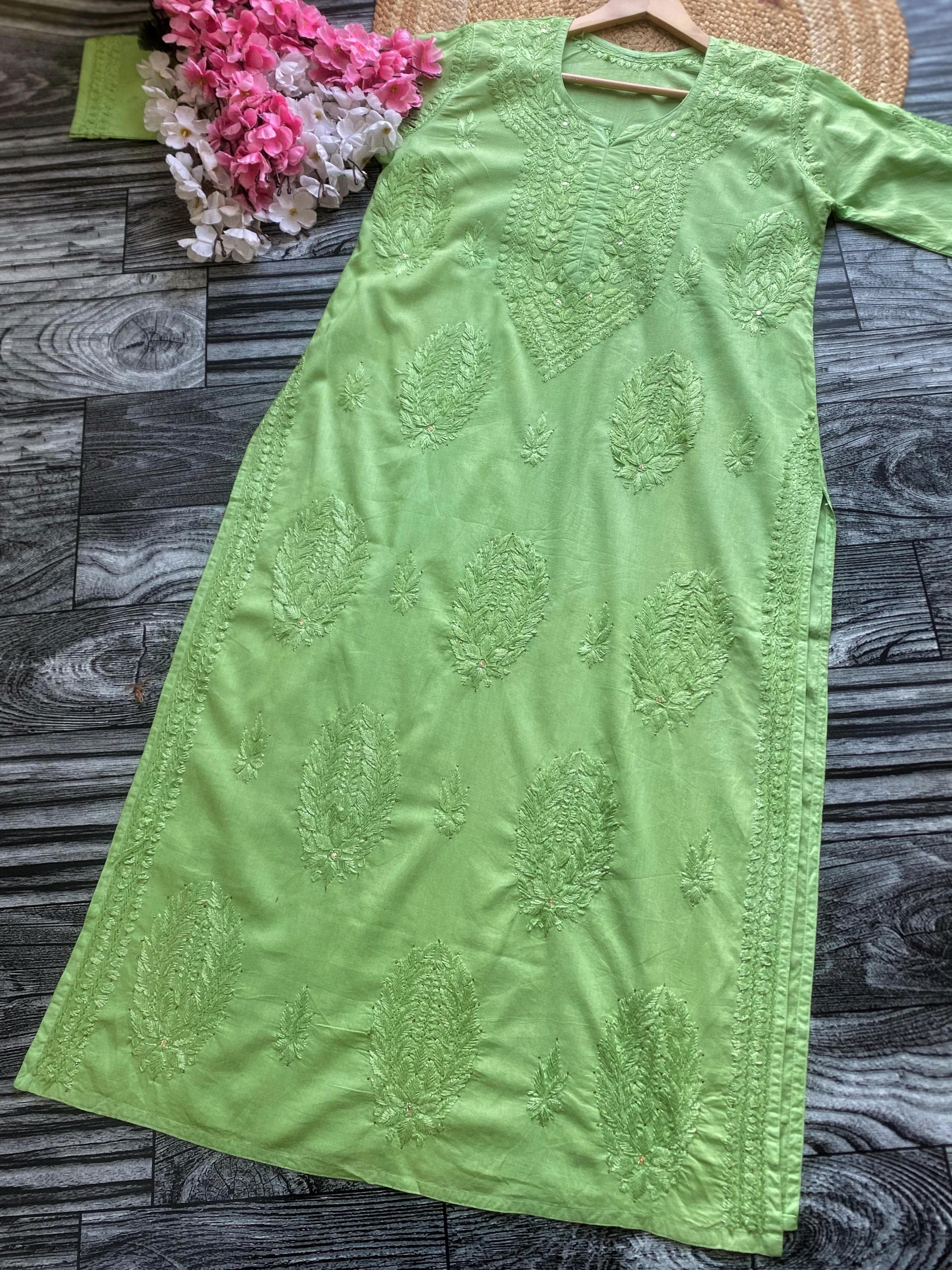 Mul Muqaish Tone to tone Kurta