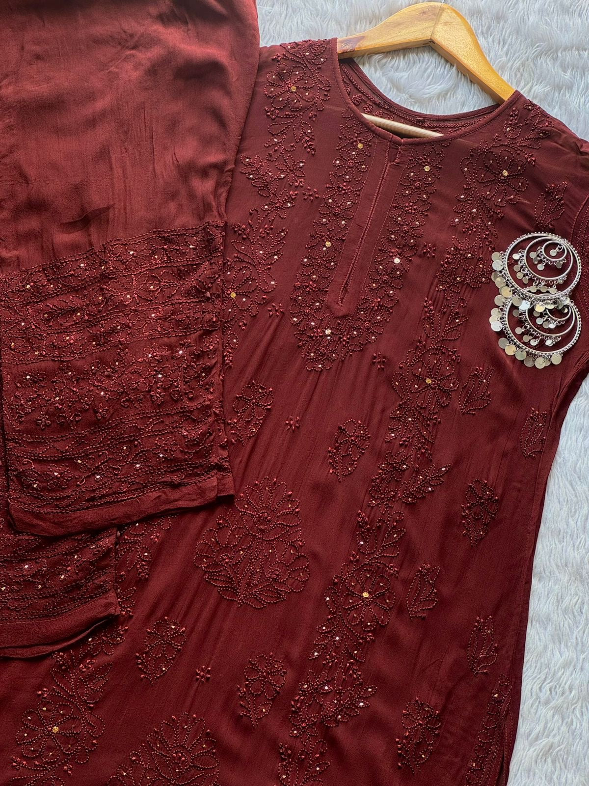 premium beautiful lining boota Viscouse kurti with jaal Plazzo