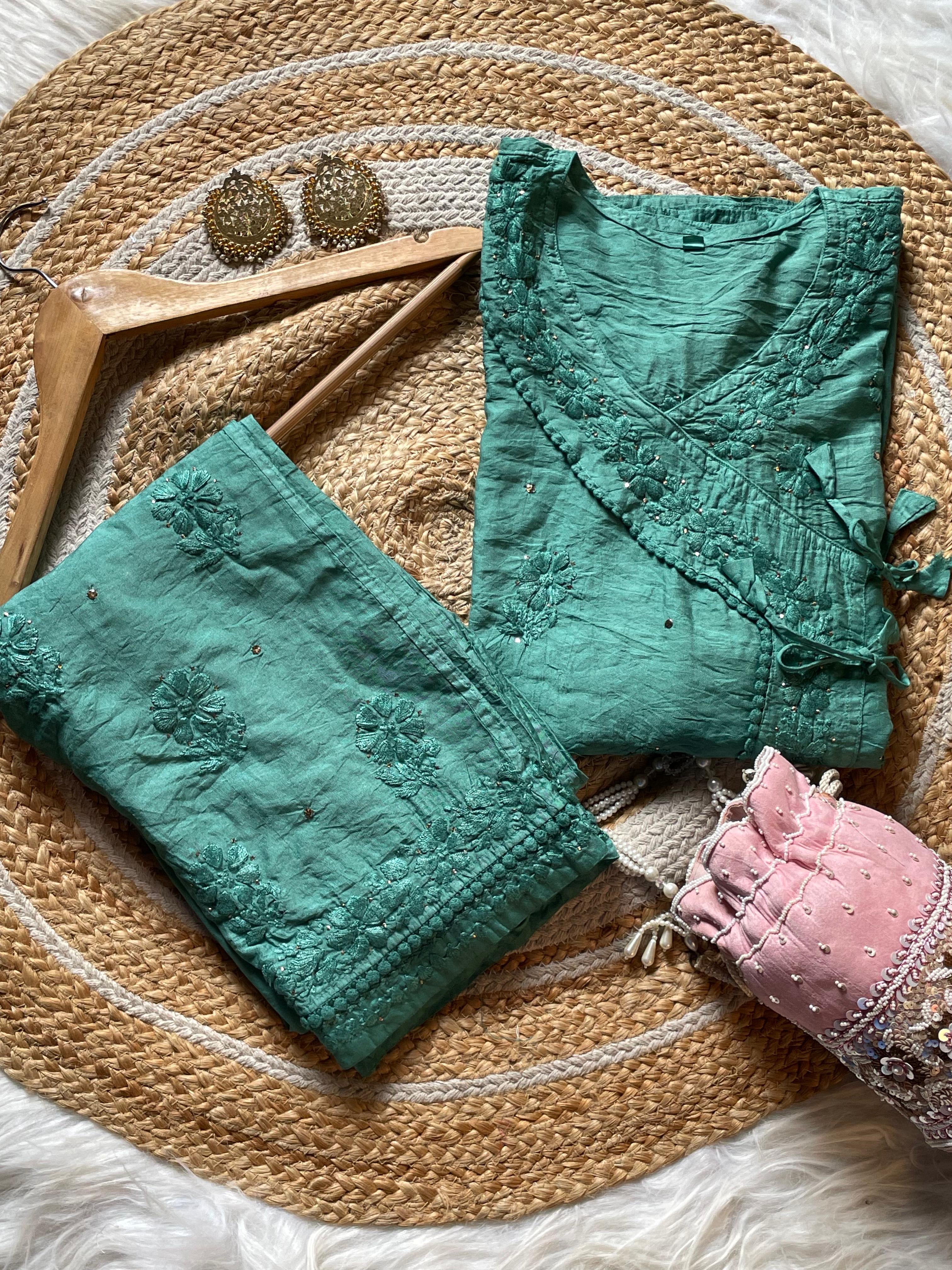 38 / sea green