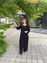 Zoya A truly exquisite Muqaish Worked Co-ord Set