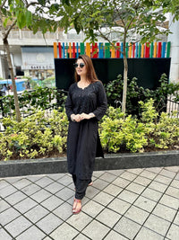 Zoya A truly exquisite Muqaish Worked Co-ord Set